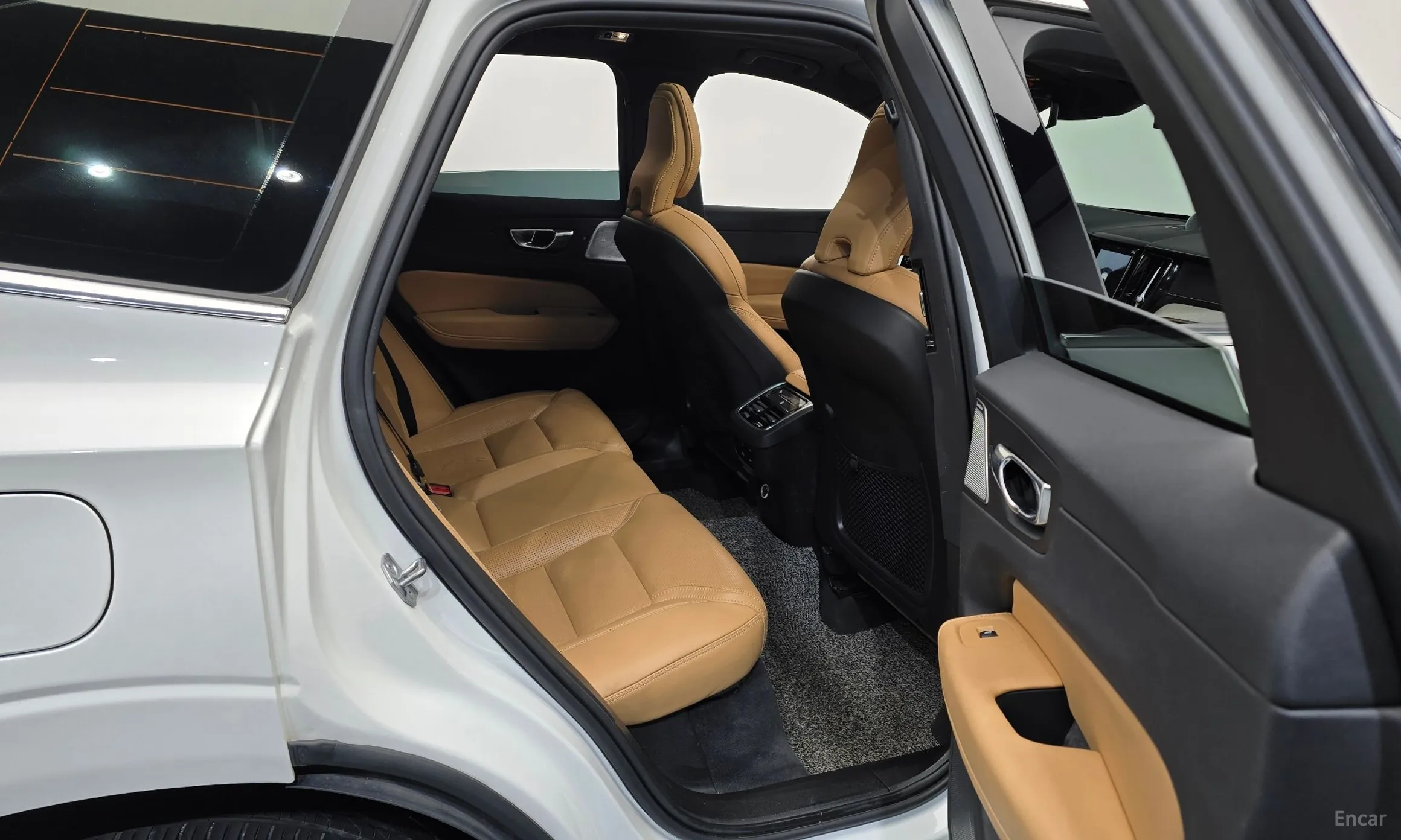 Volvo XC60 Gen 2 превью 12