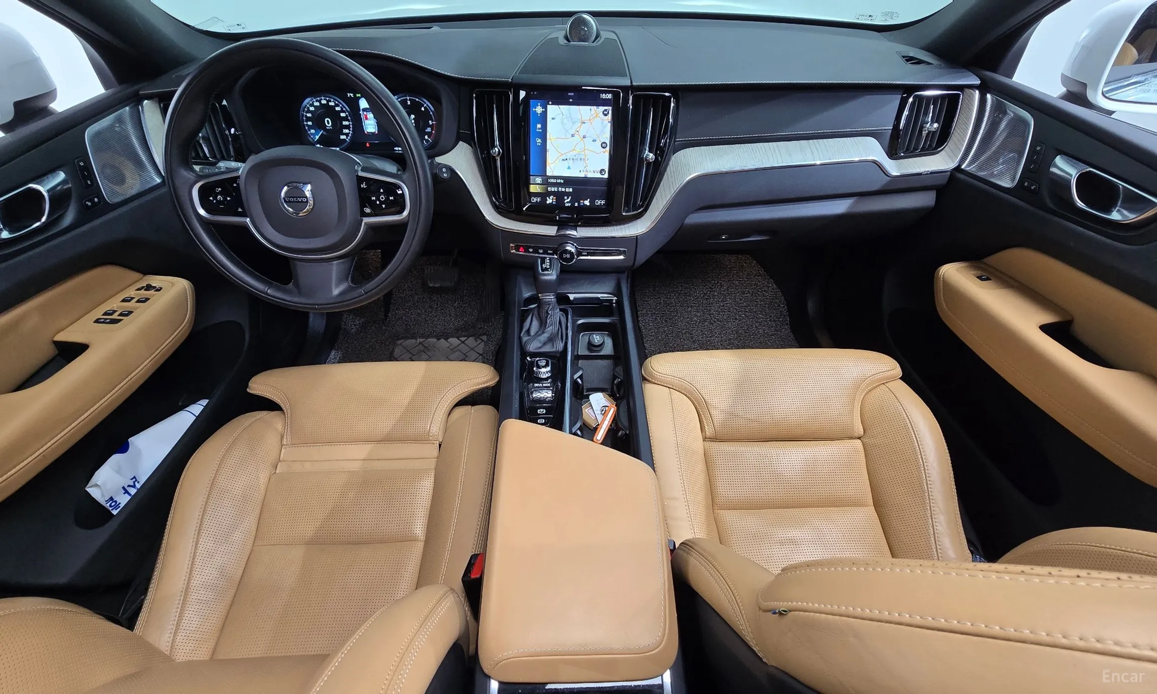 Volvo XC60 Gen 2 превью 7