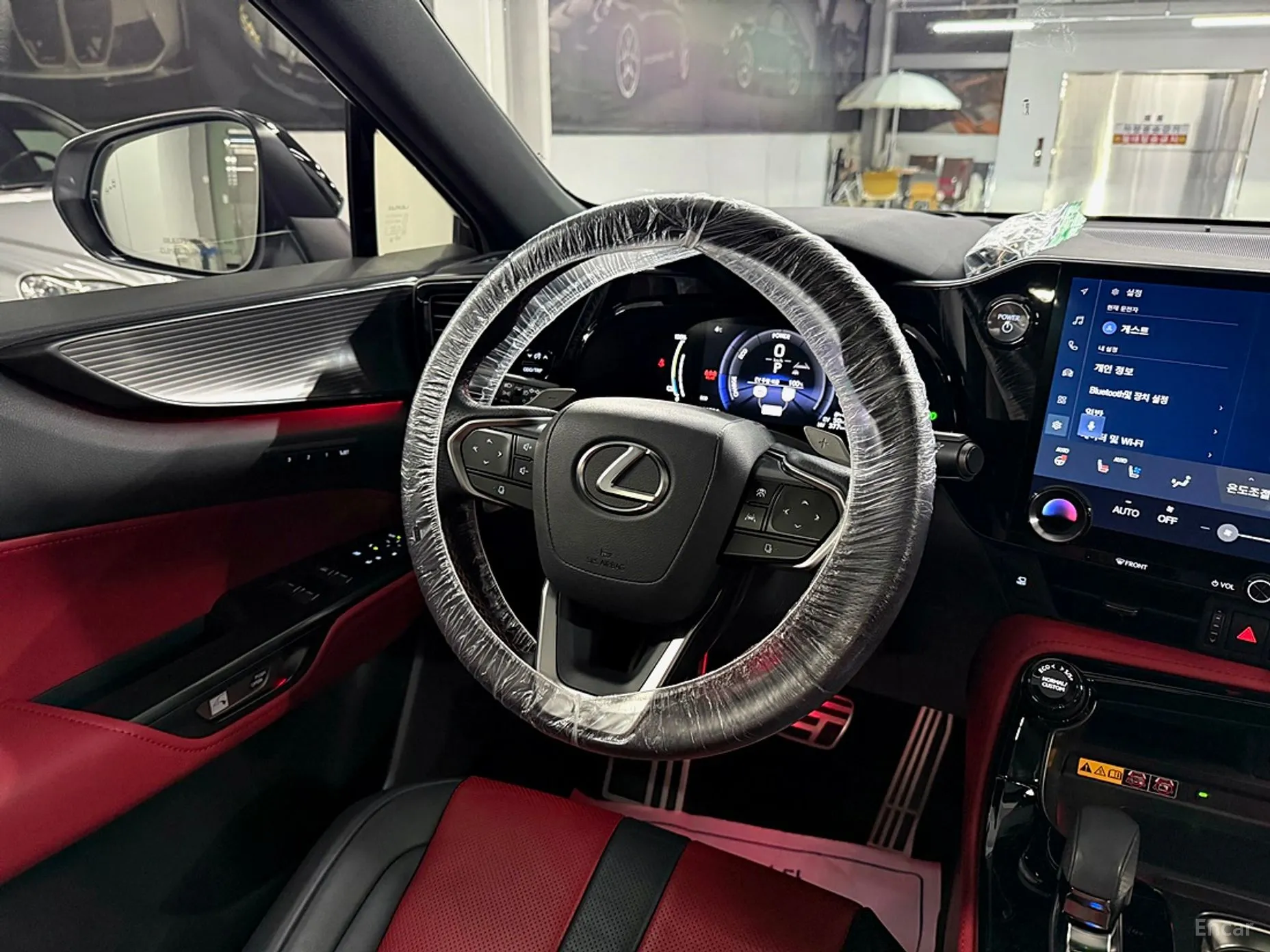 Lexus NX450h + 2nd Gen превью 14