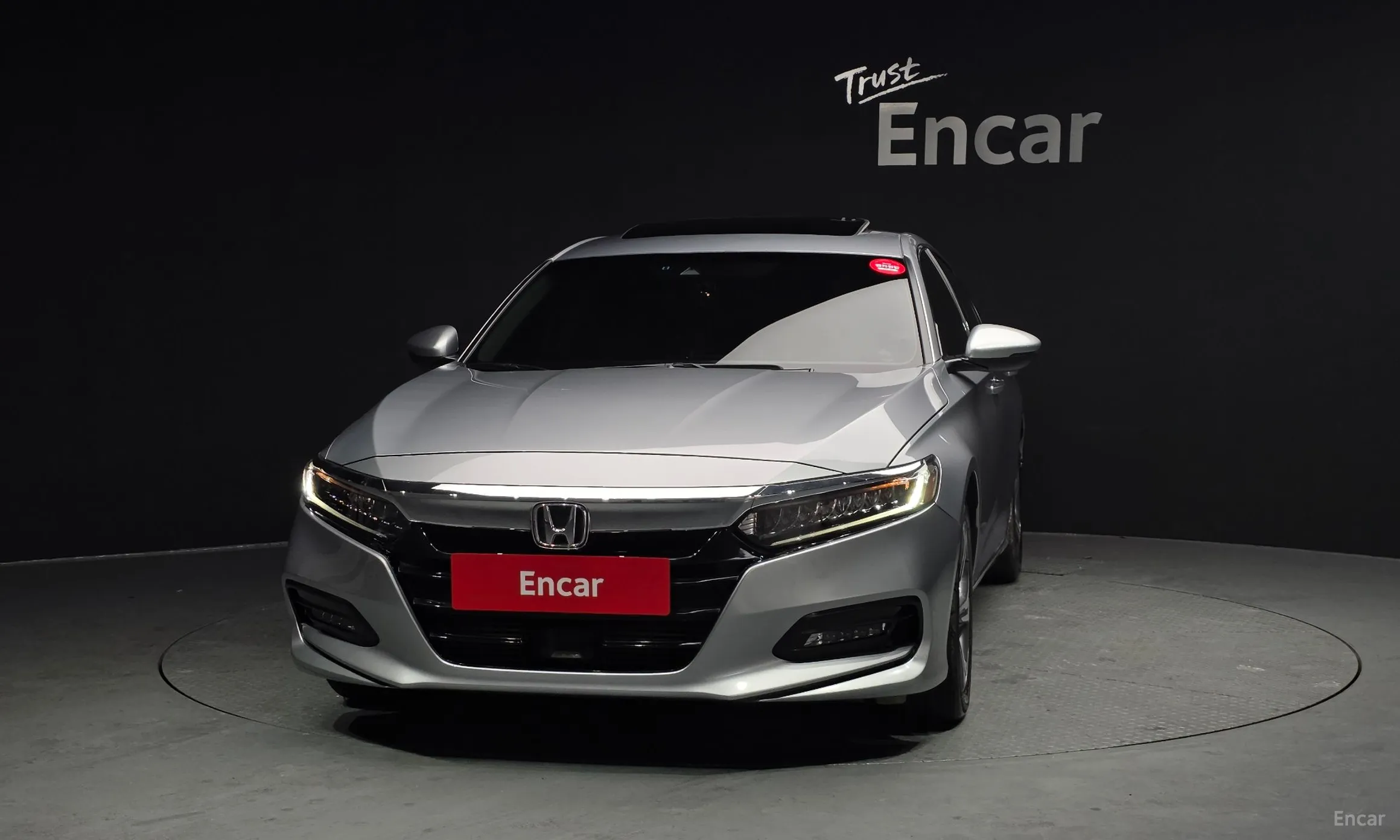 Honda Accord 10th Generation превью 3