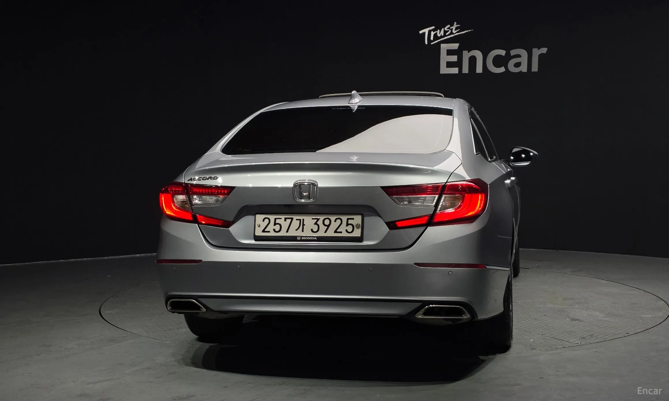 Honda Accord 10th Generation превью 4