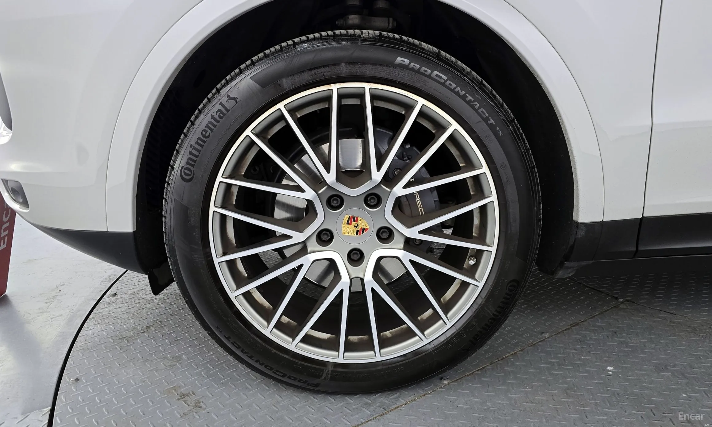Porsche Cayenne (PO536) превью 5