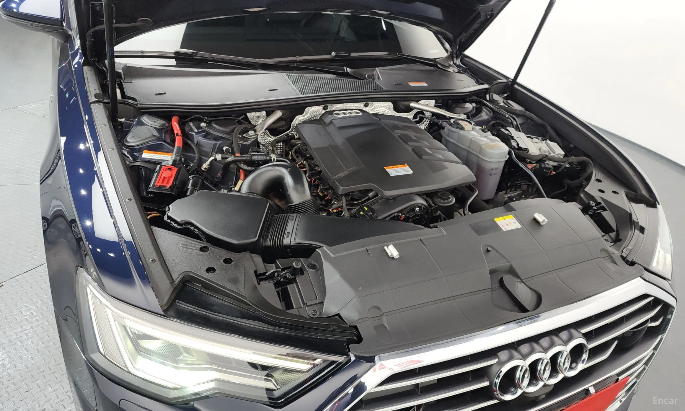 Audi A6 (C8) превью 6