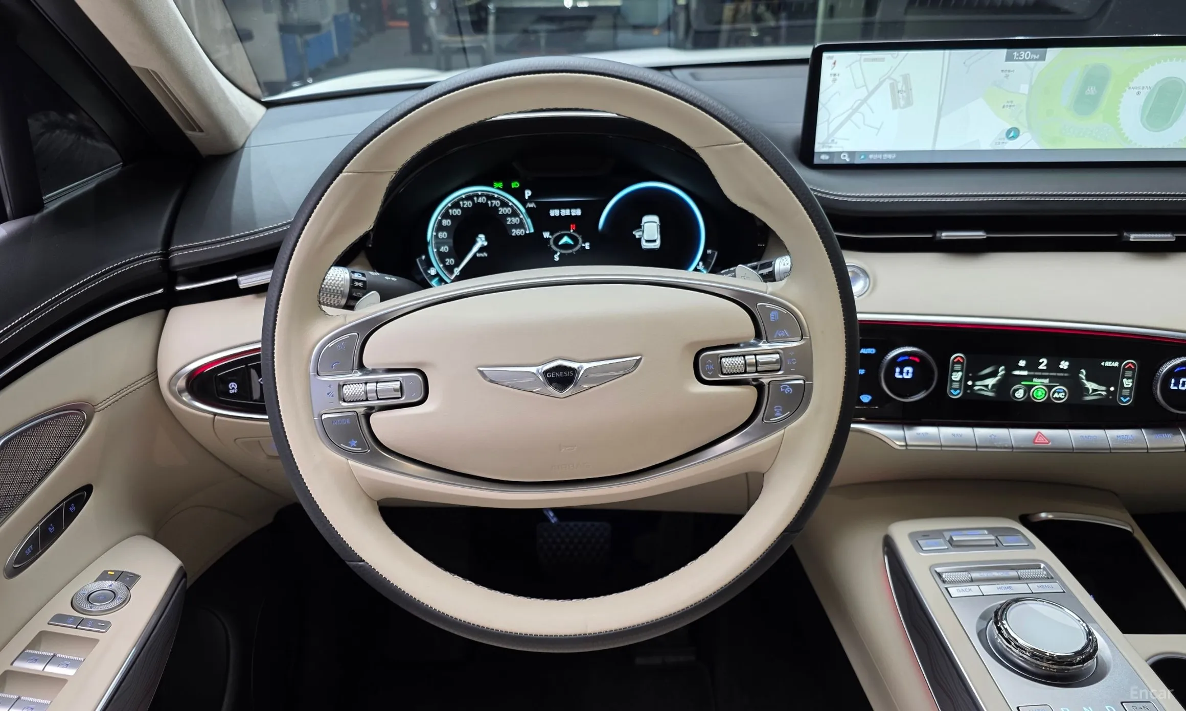 Genesis GV70 превью 13