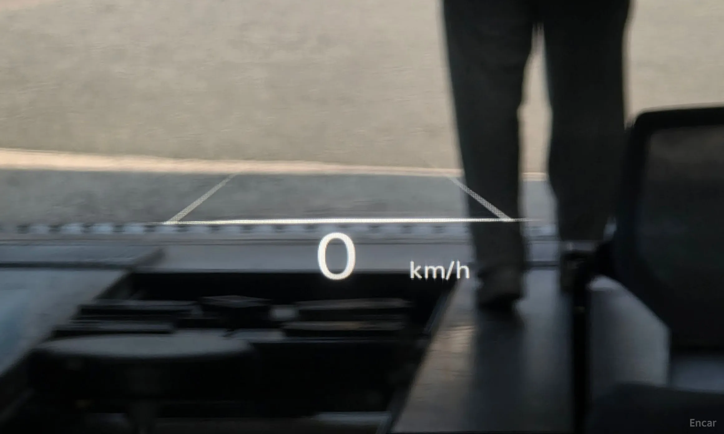 Genesis GV70 превью 19