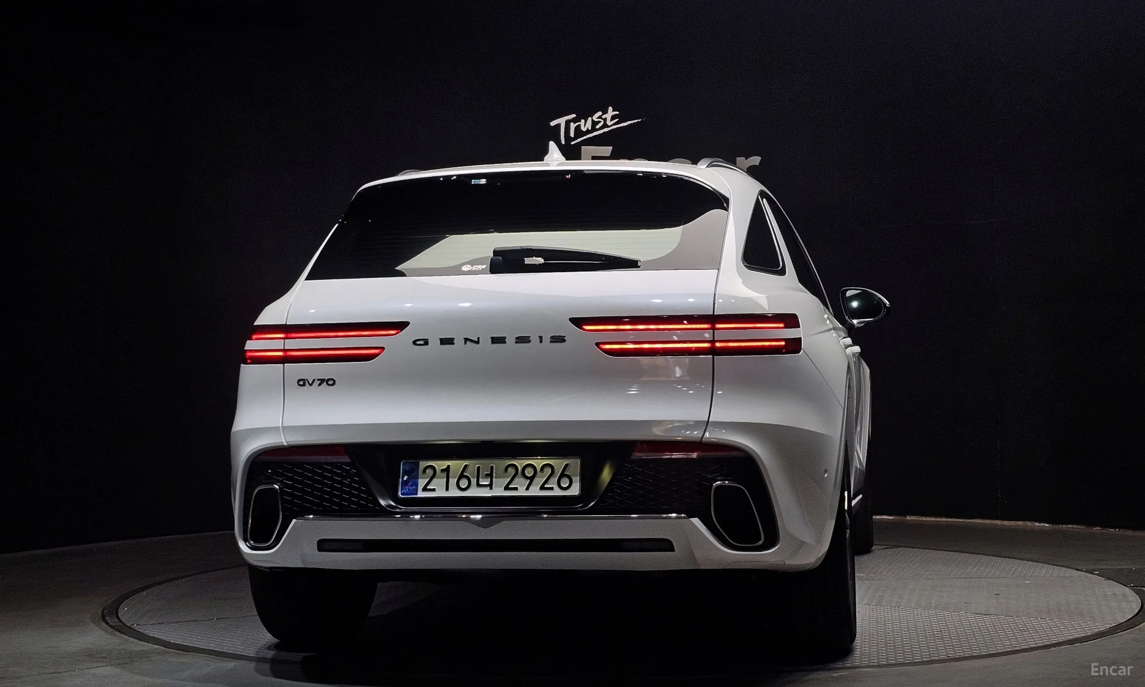 Genesis GV70 превью 4