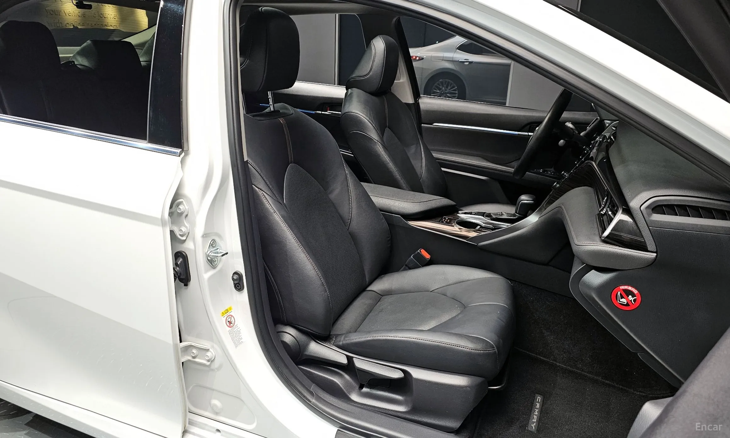 Toyota Camry (XV70) превью 10