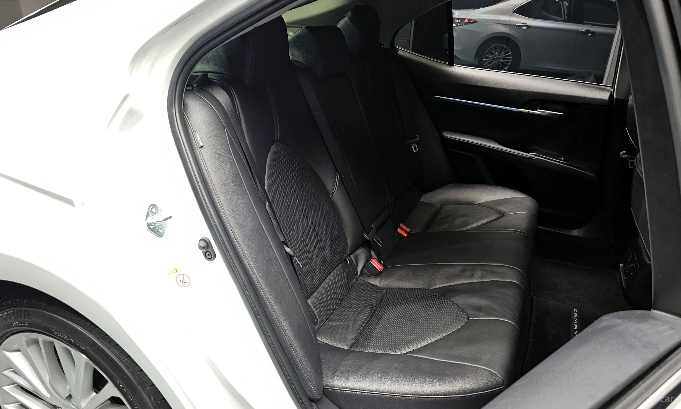 Toyota Camry (XV70) превью 12