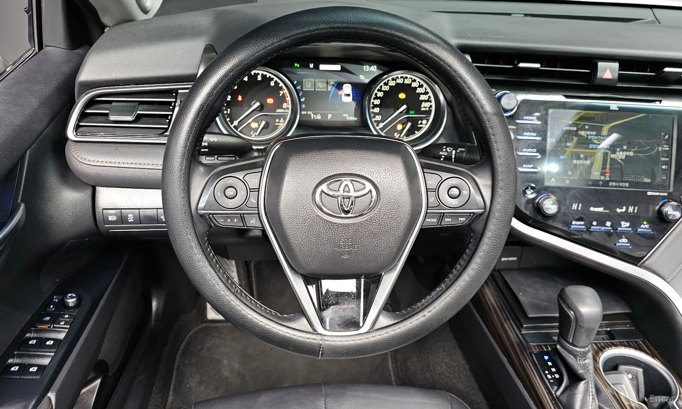 Toyota Camry (XV70) превью 13
