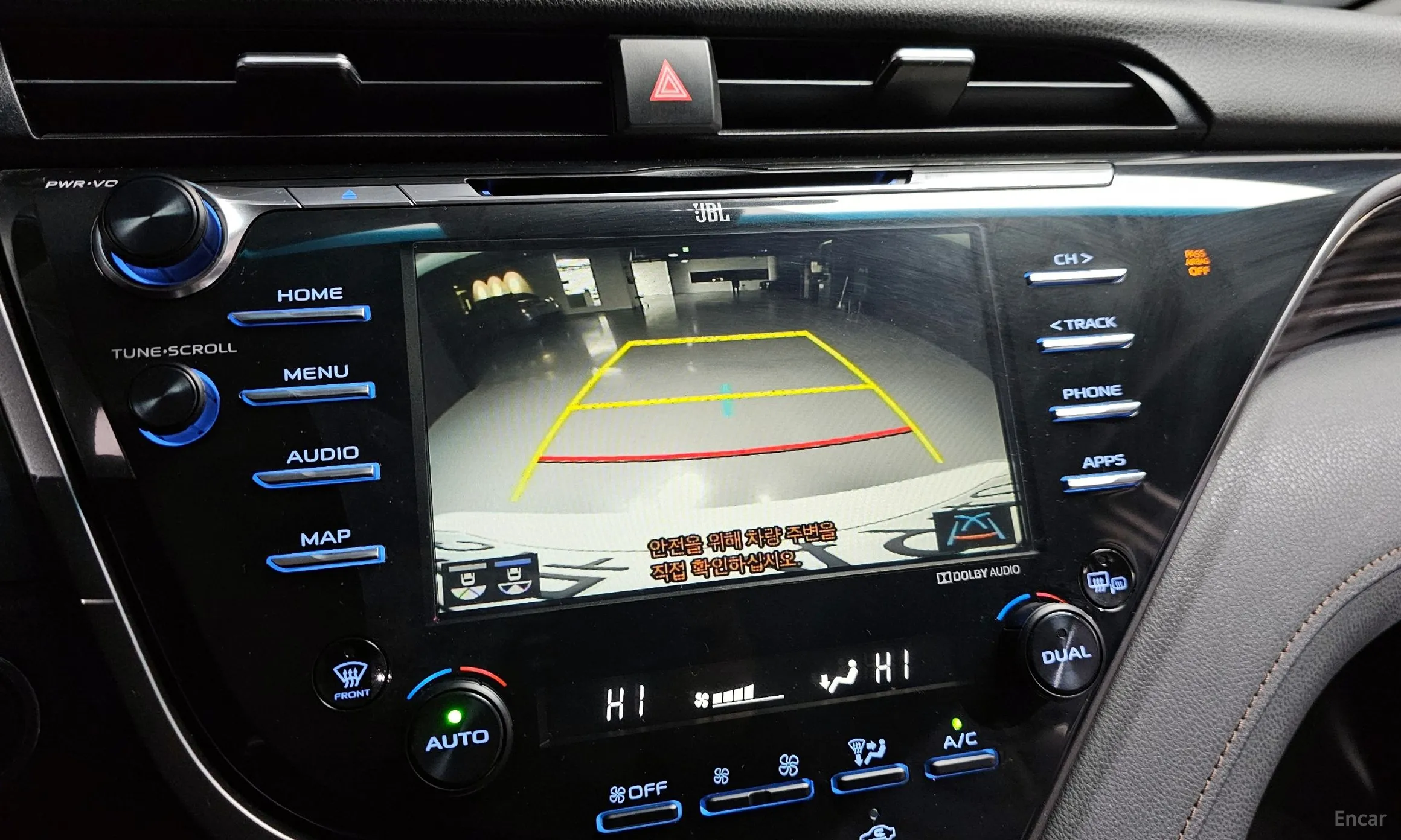 Toyota Camry (XV70) превью 15