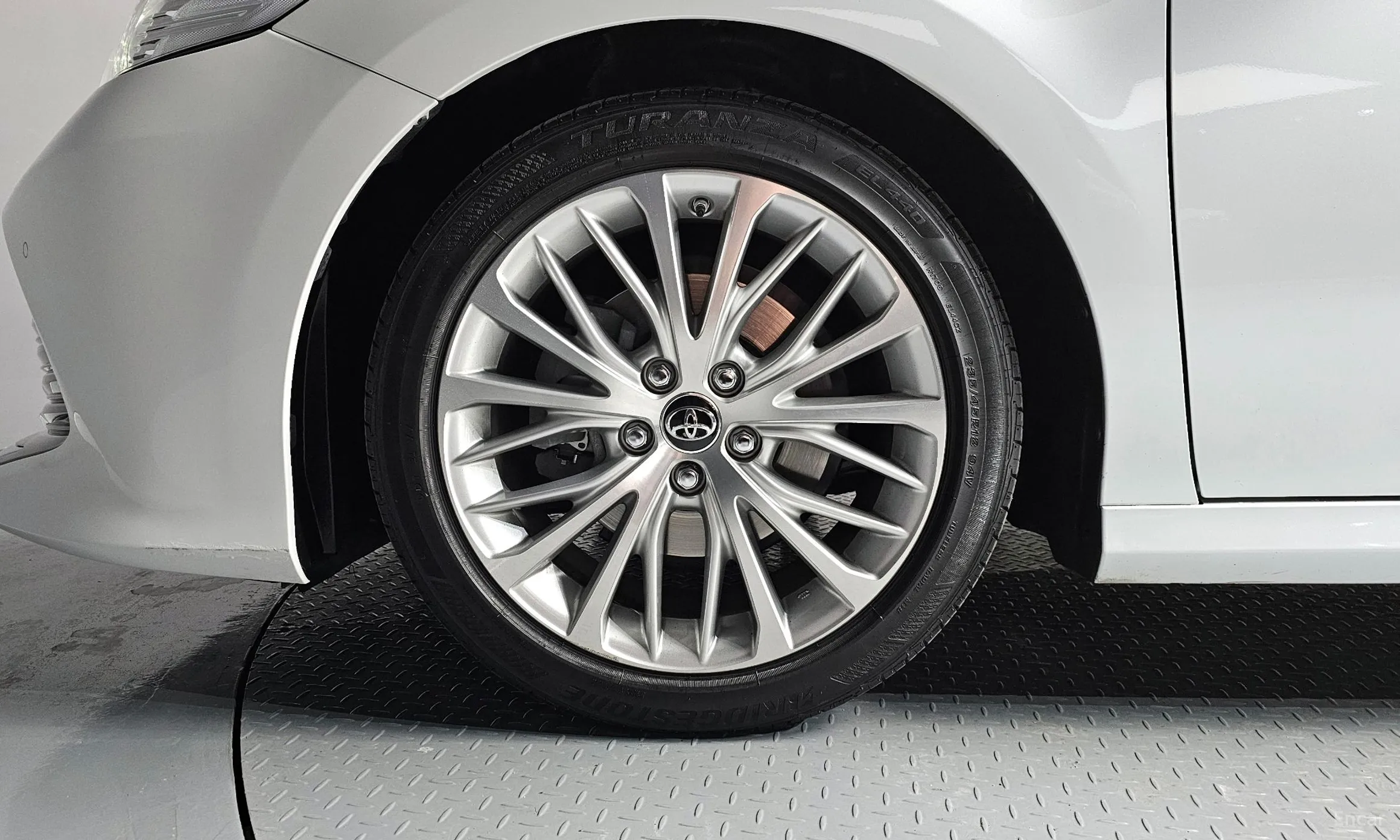 Toyota Camry (XV70) превью 5