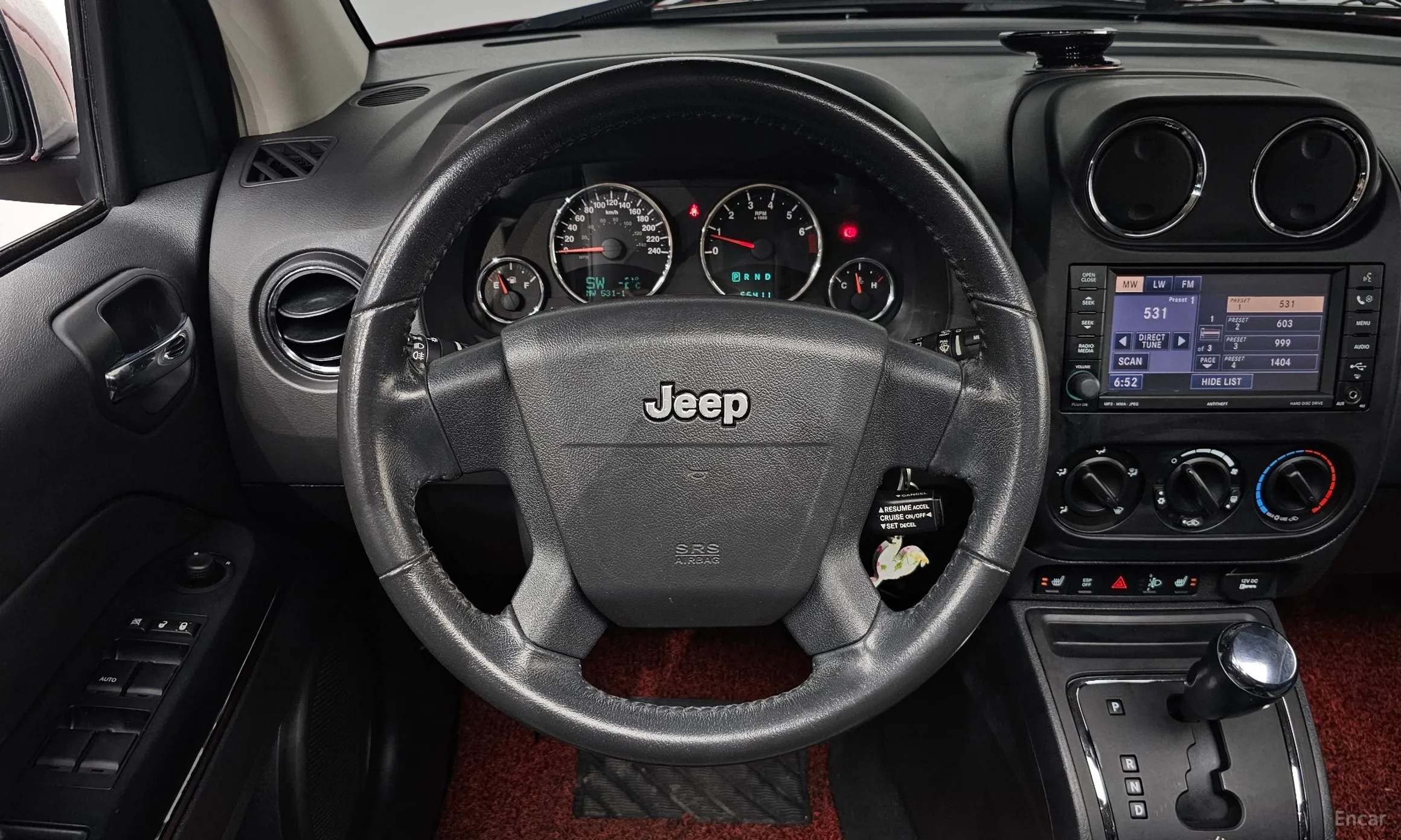 Jeep Compass превью 15