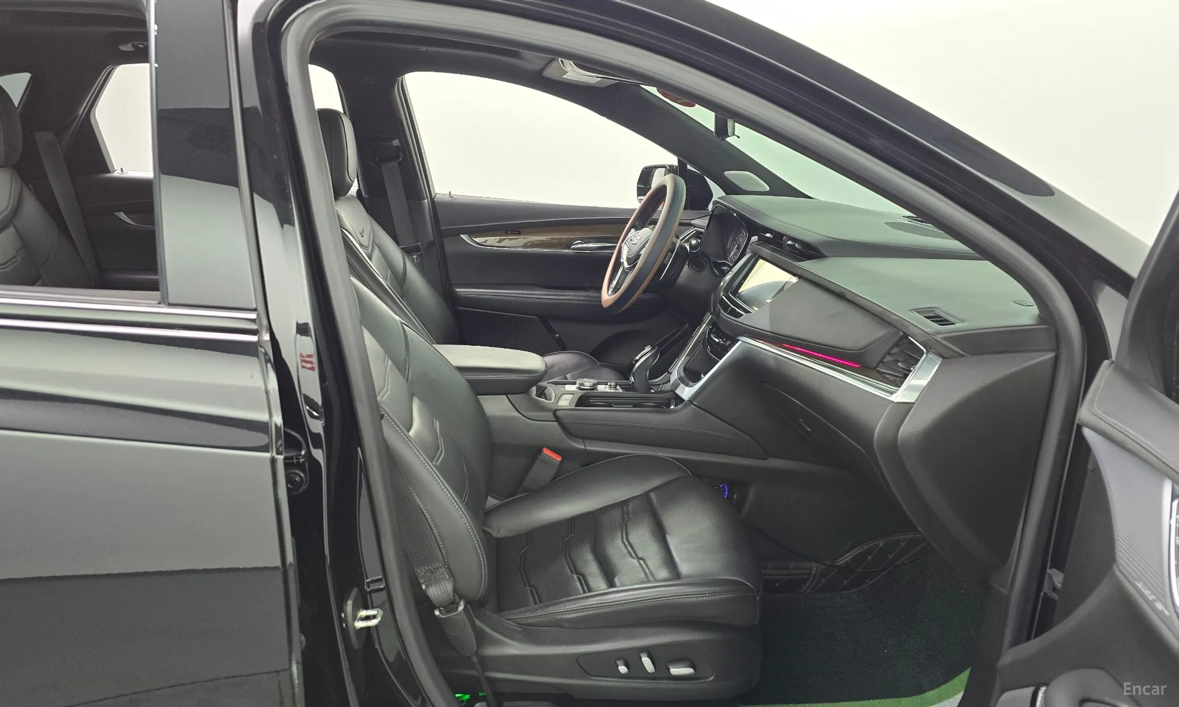 Cadillac XT5 превью 11