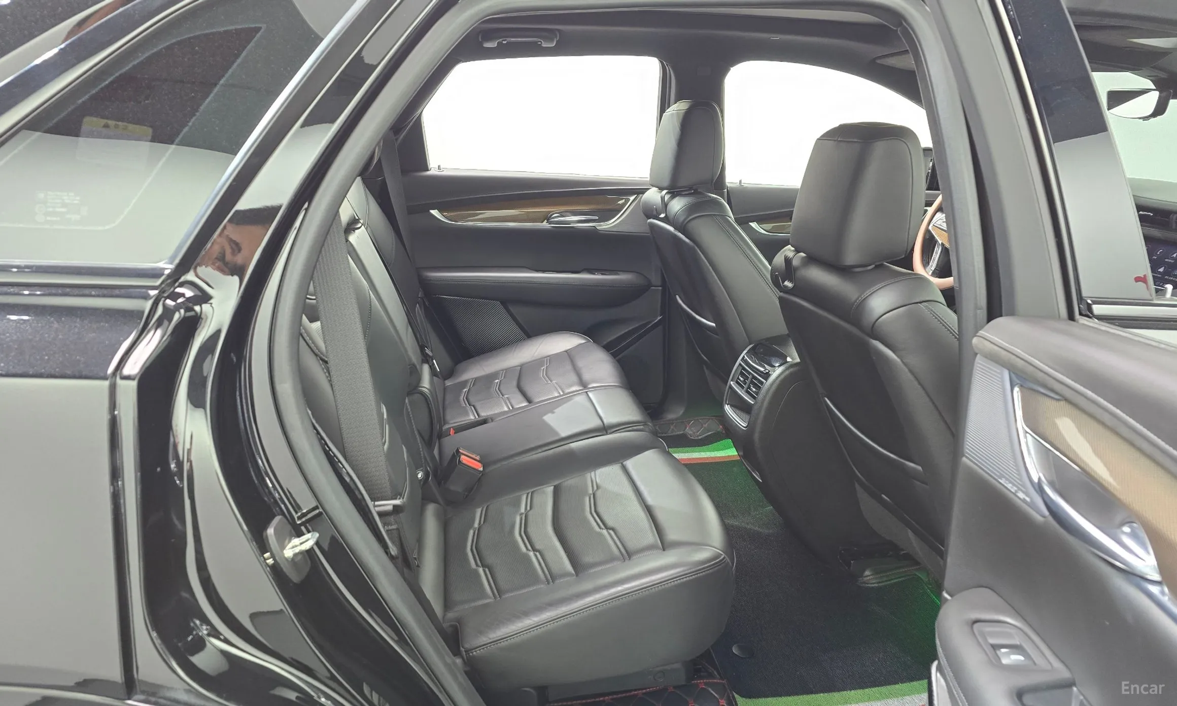 Cadillac XT5 превью 12