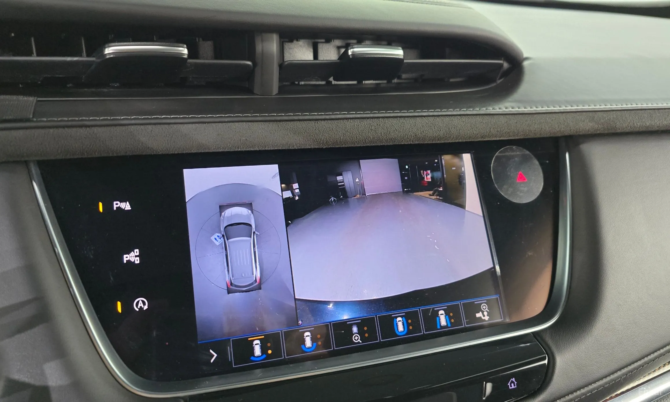 Cadillac XT5 превью 15