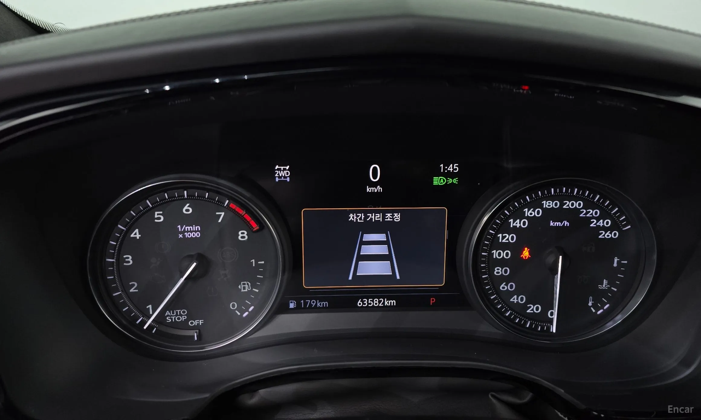 Cadillac XT5 превью 8