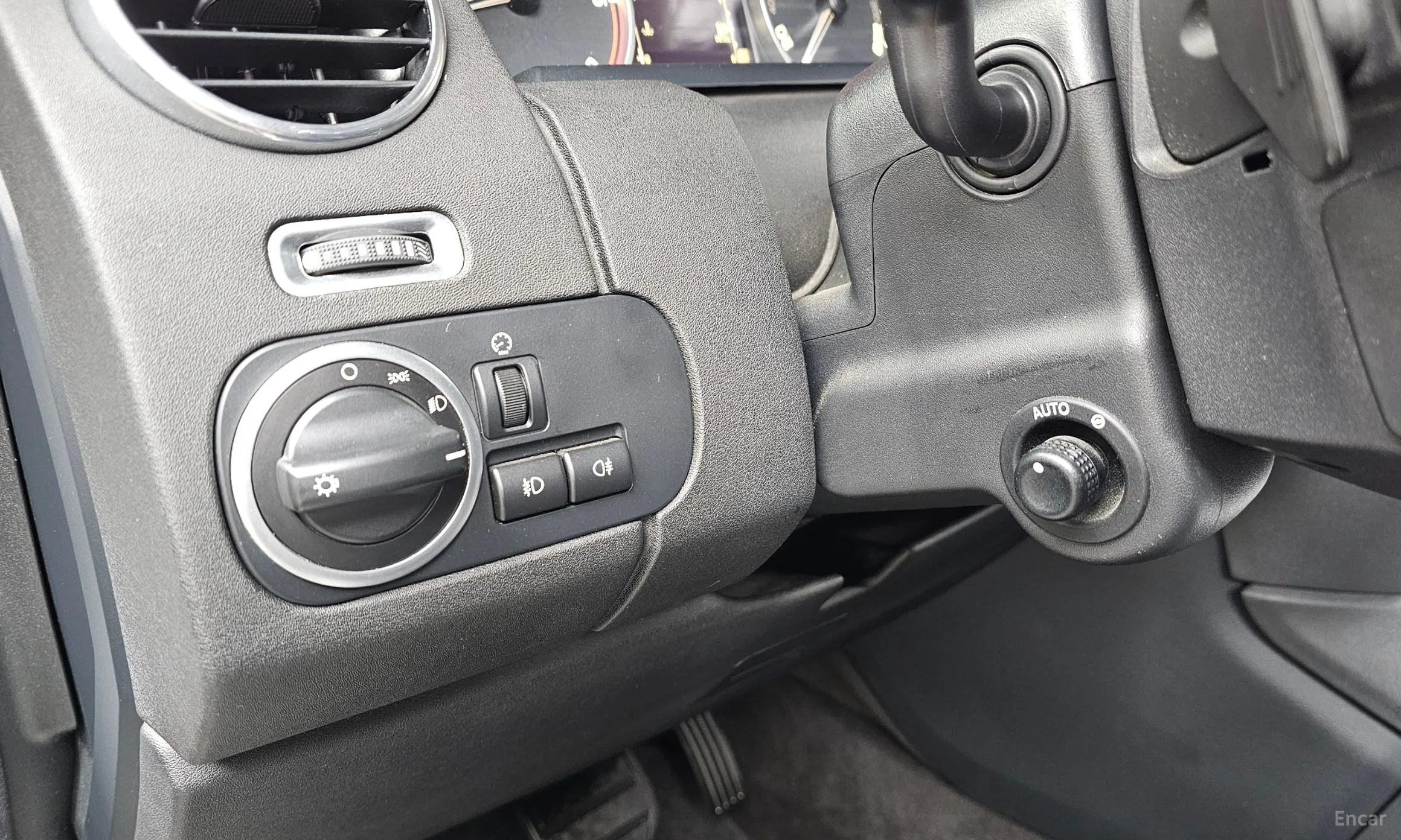 Land Rover Discovery 4 превью 14