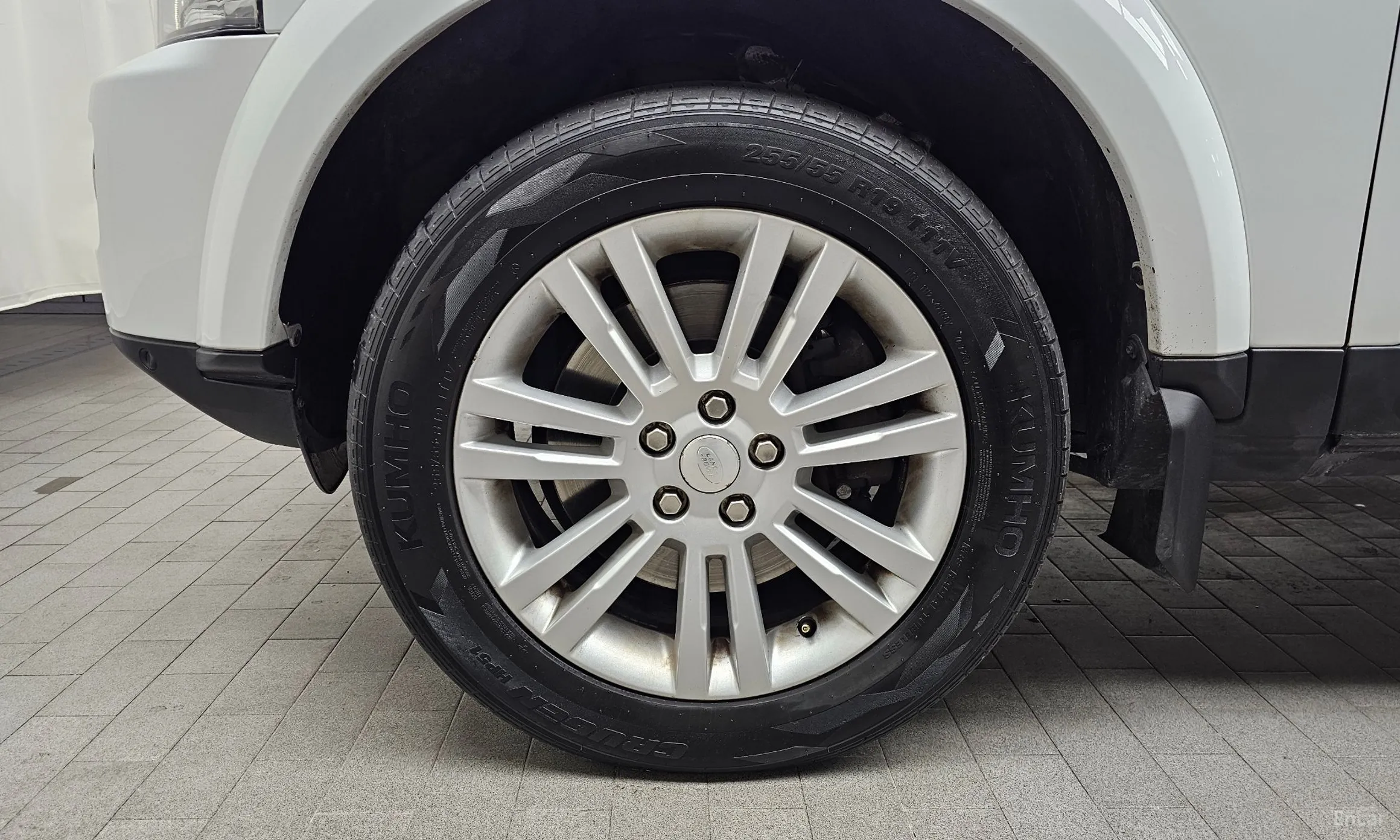 Land Rover Discovery 4 превью 5
