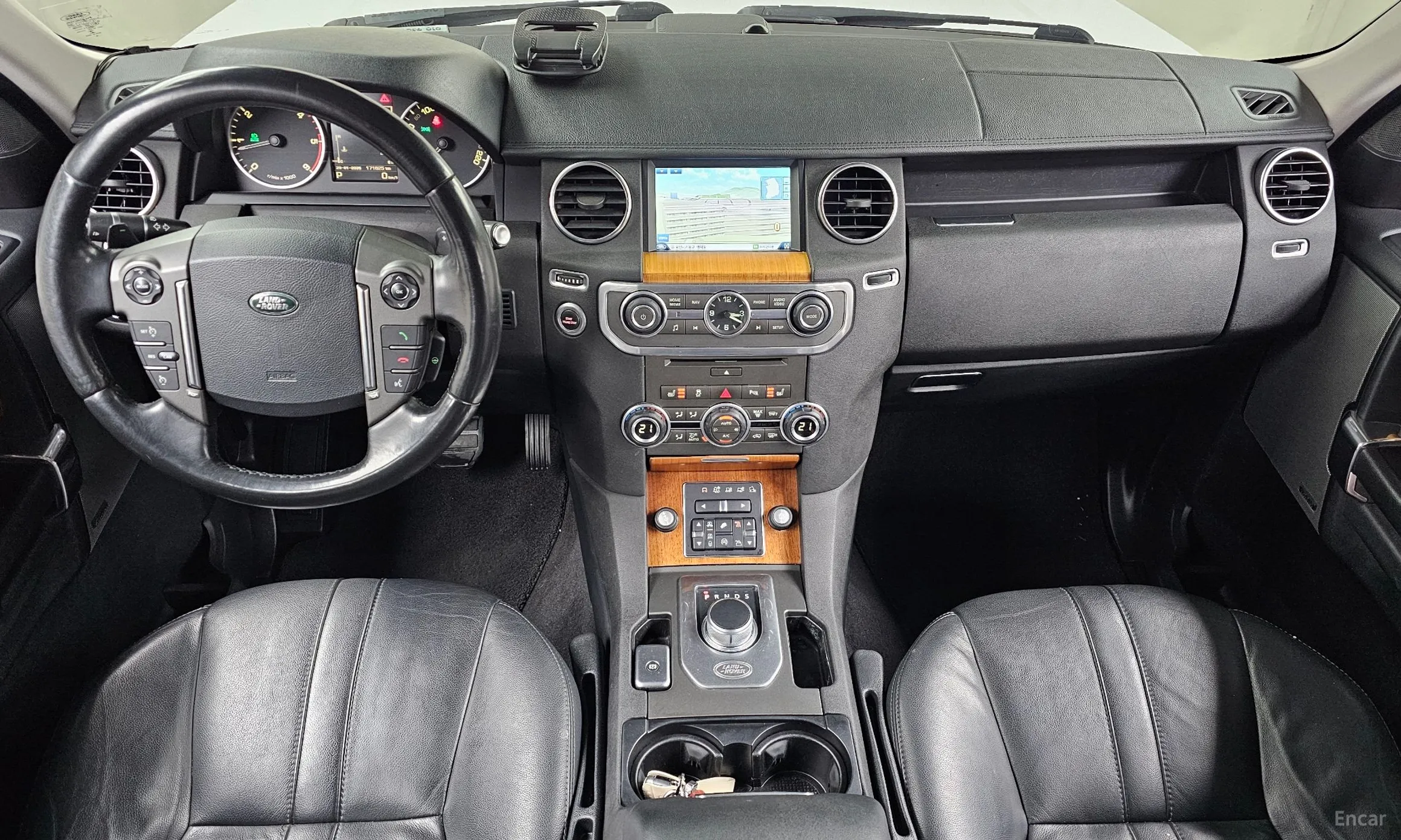Land Rover Discovery 4 превью 7