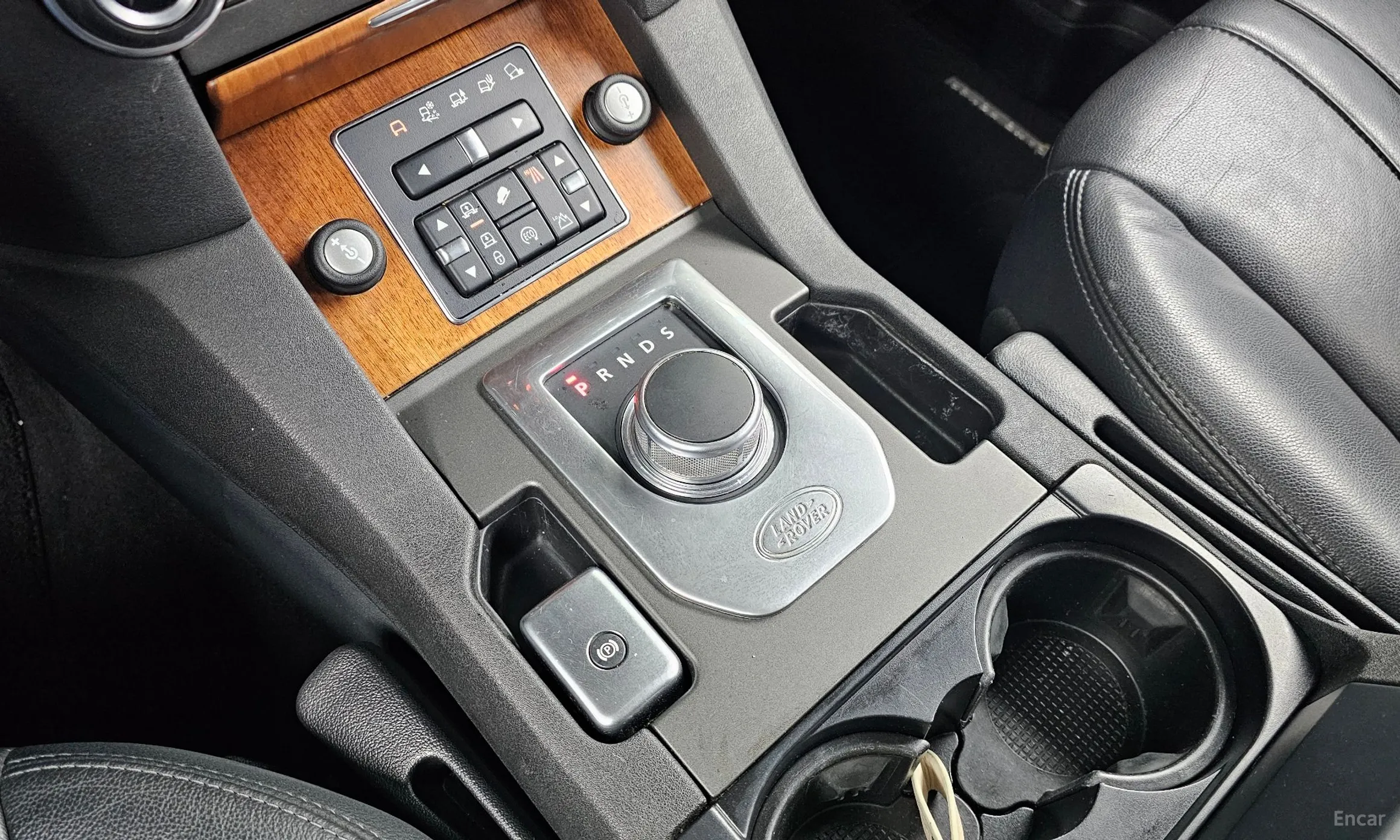 Land Rover Discovery 4 превью 9