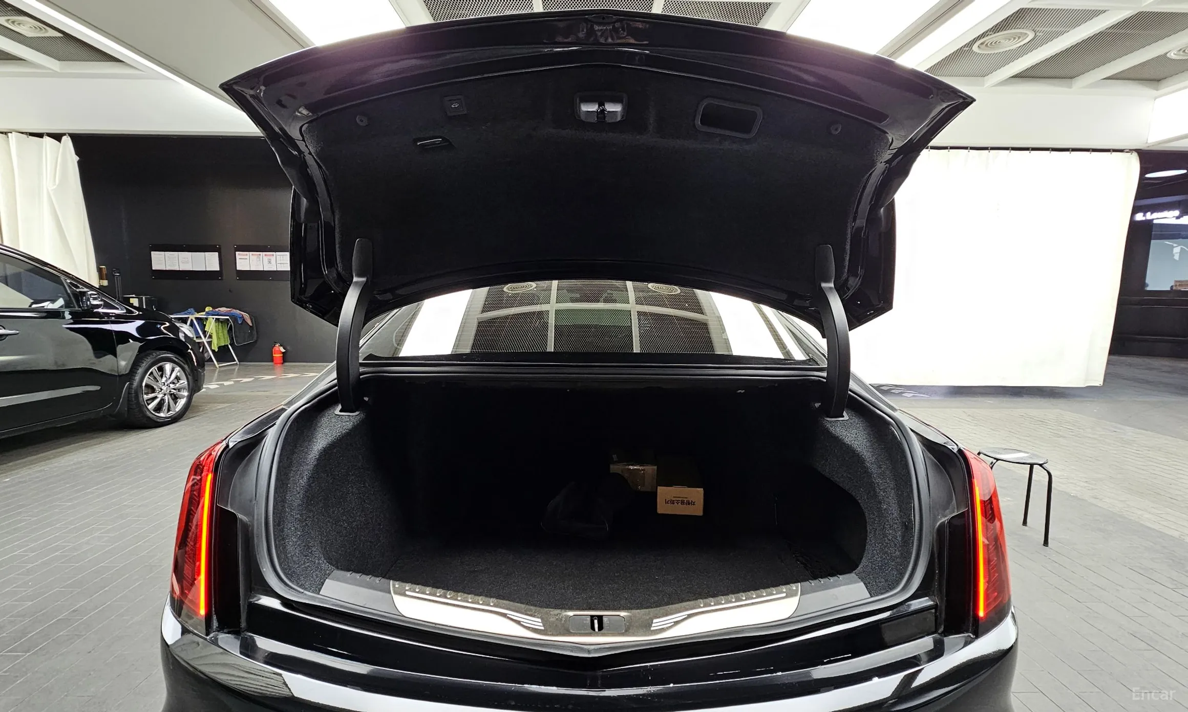 Cadillac CT6 превью 20