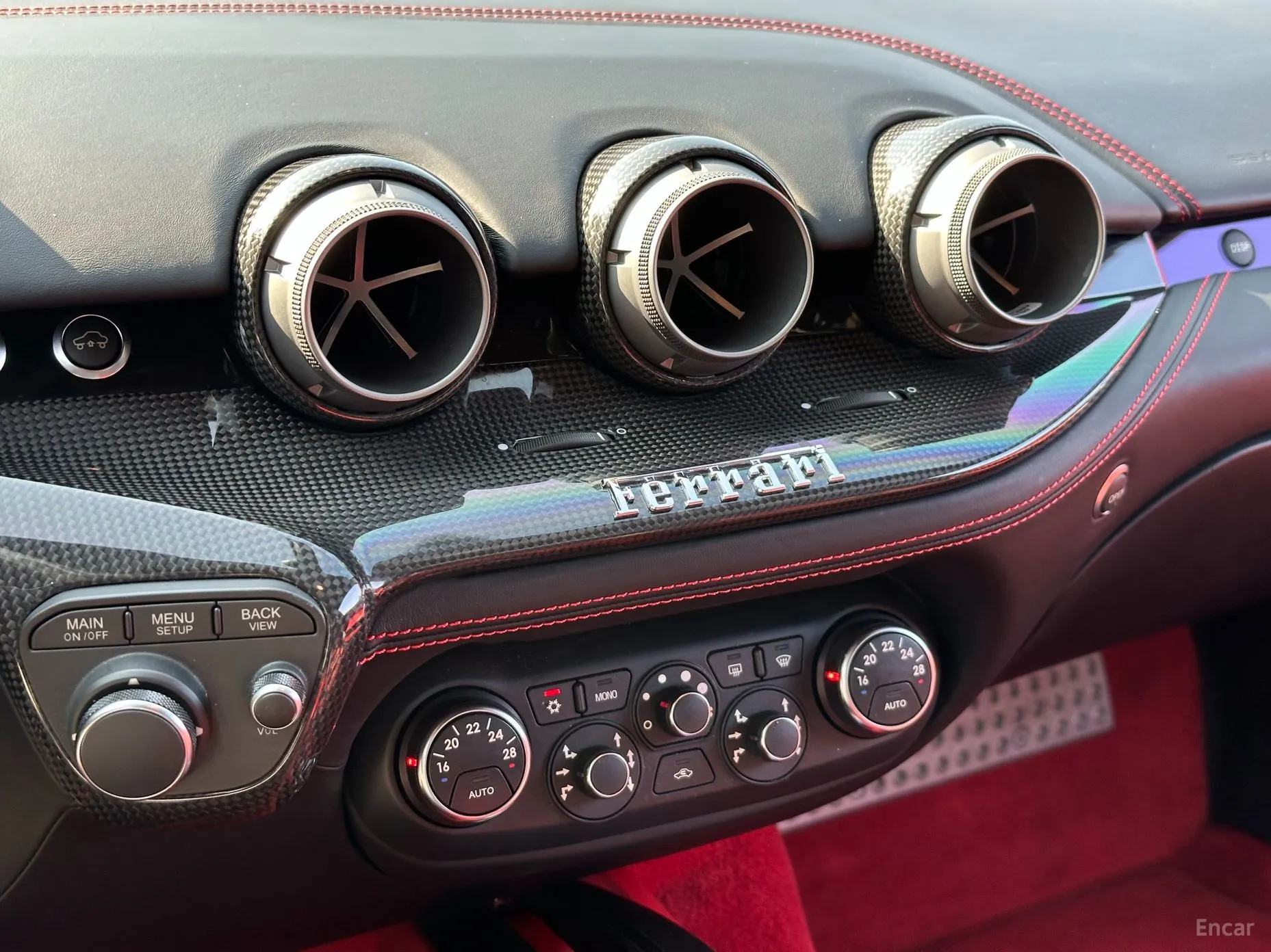 Ferrari F12 Berlinetta превью 11