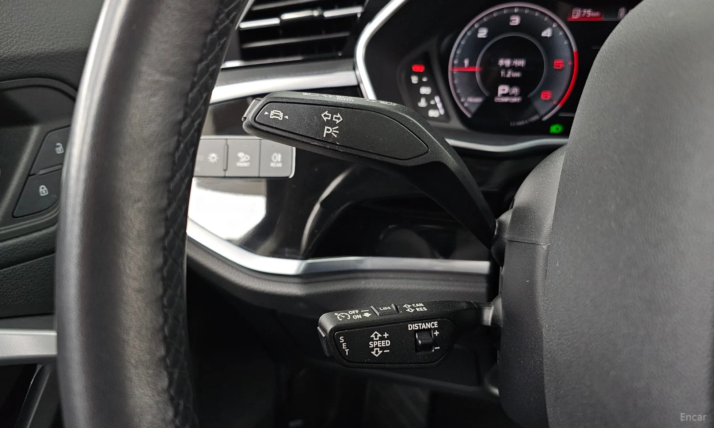 Audi Q3 (F3) превью 19