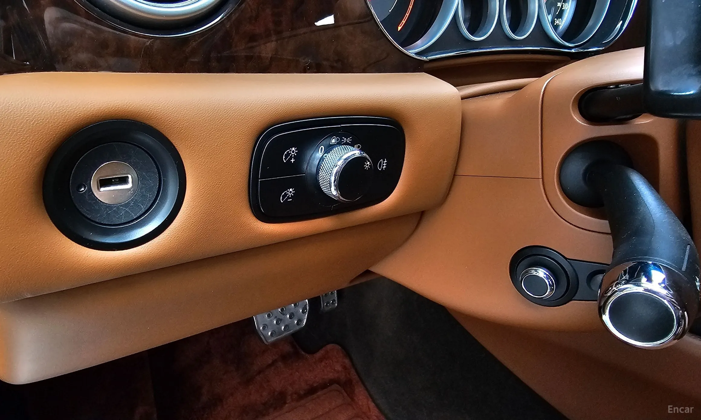 Bentley Flying Spur 2nd Generation превью 15