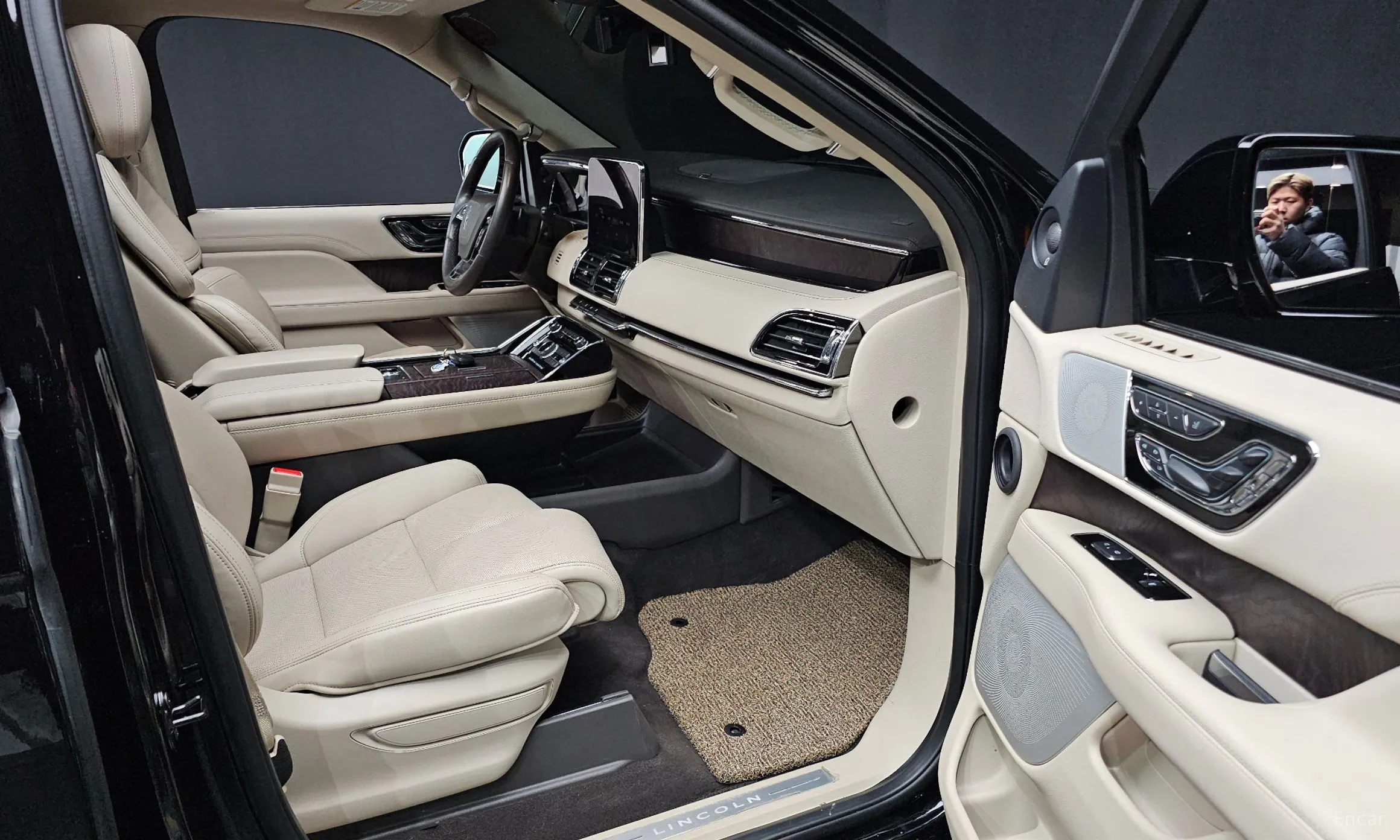 Lincoln Navigator 4th generation превью 10