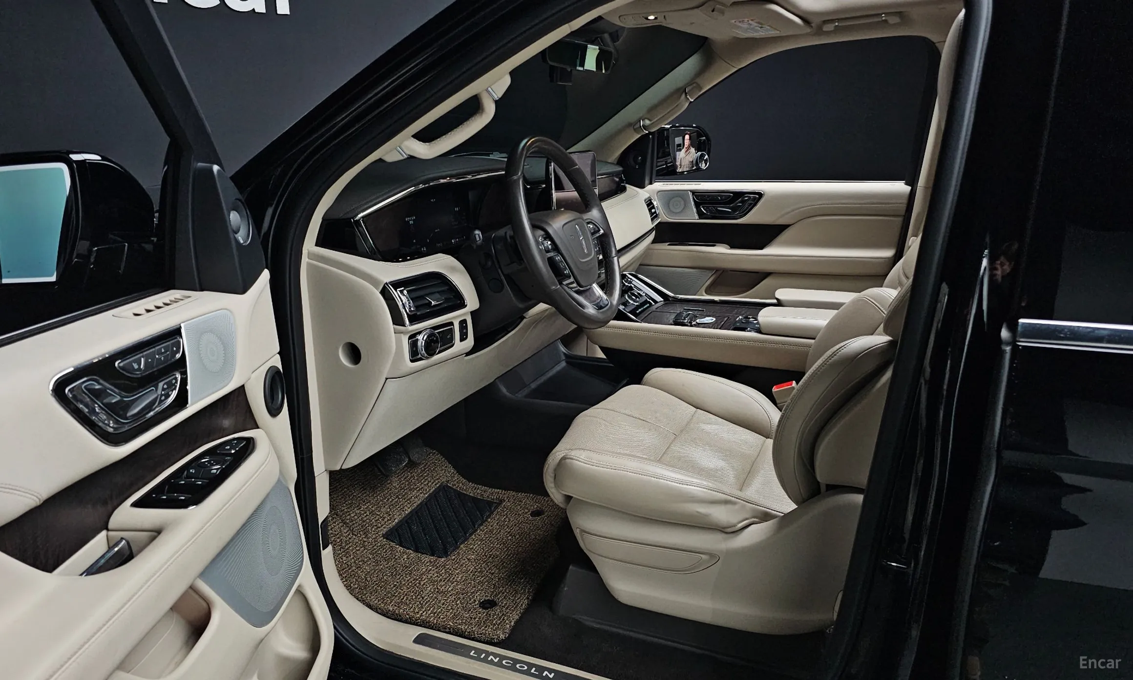 Lincoln Navigator 4th generation превью 11