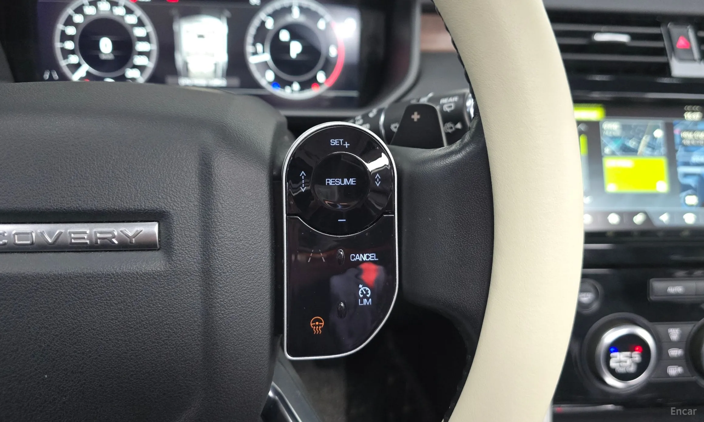 Land Rover Discovery 5 превью 18