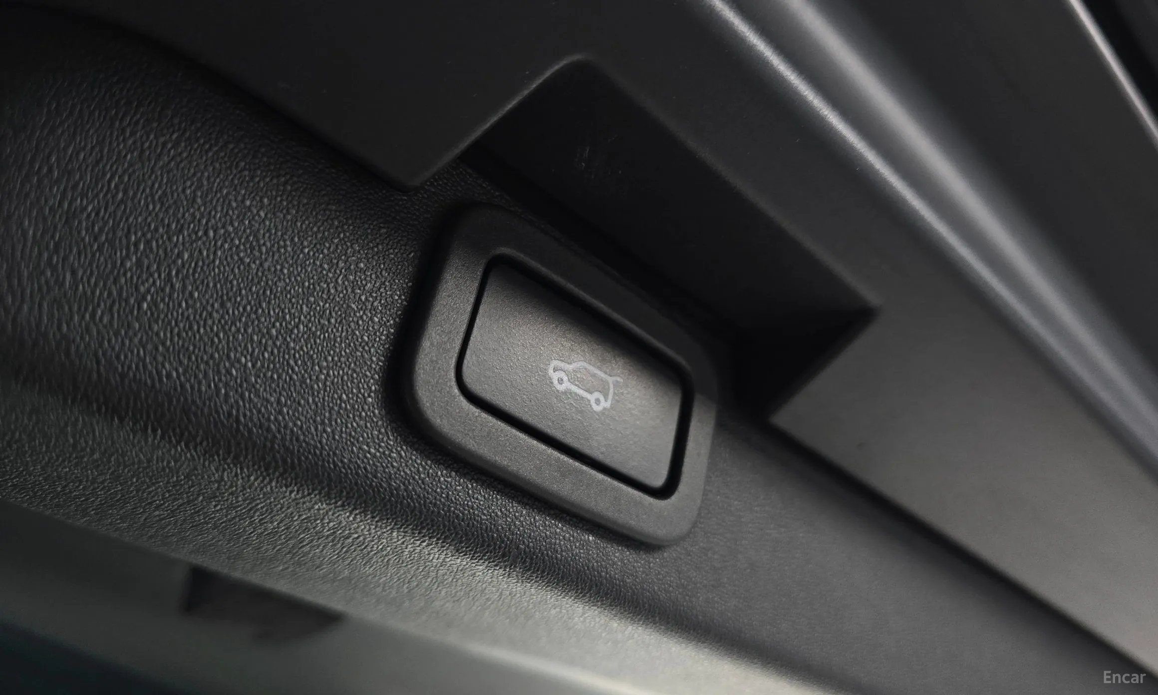 Land Rover Discovery 5 превью 20