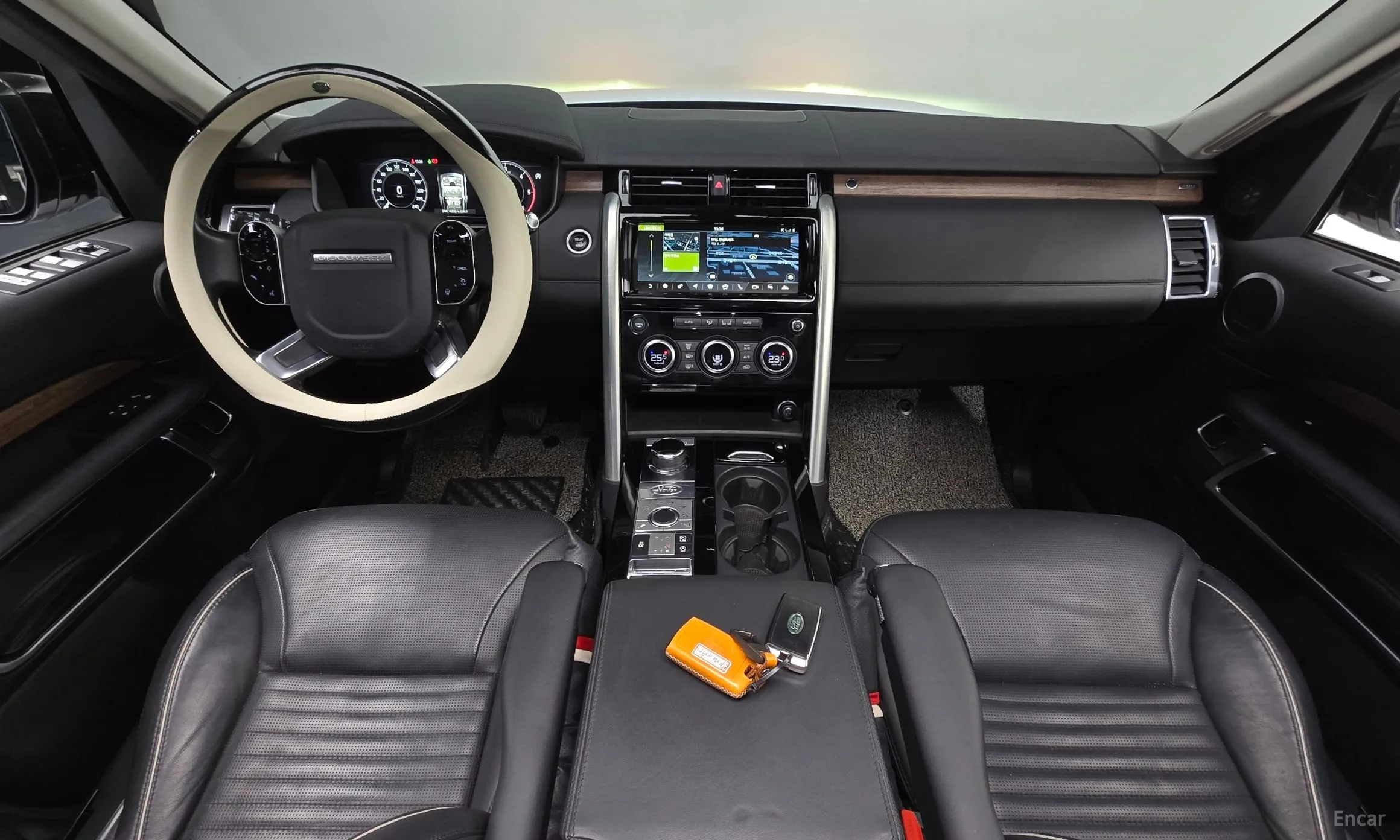 Land Rover Discovery 5 превью 7