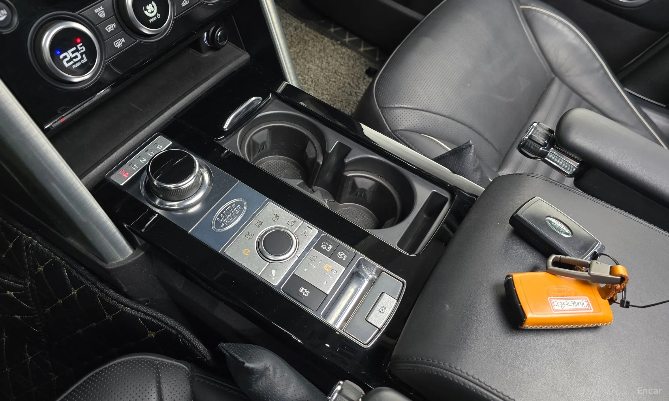 Land Rover Discovery 5 превью 9