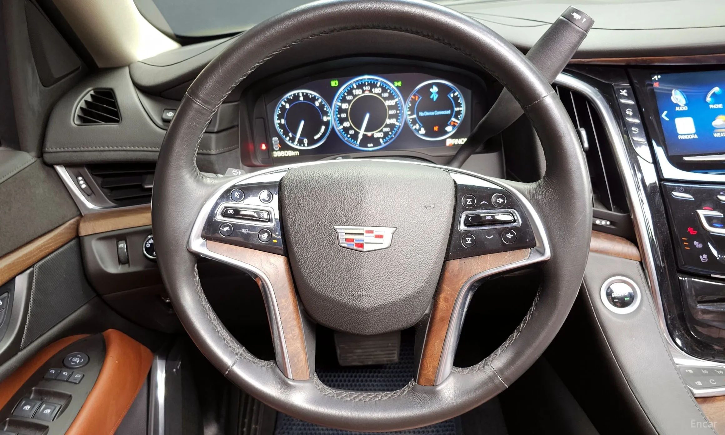 Cadillac Escalade превью 13