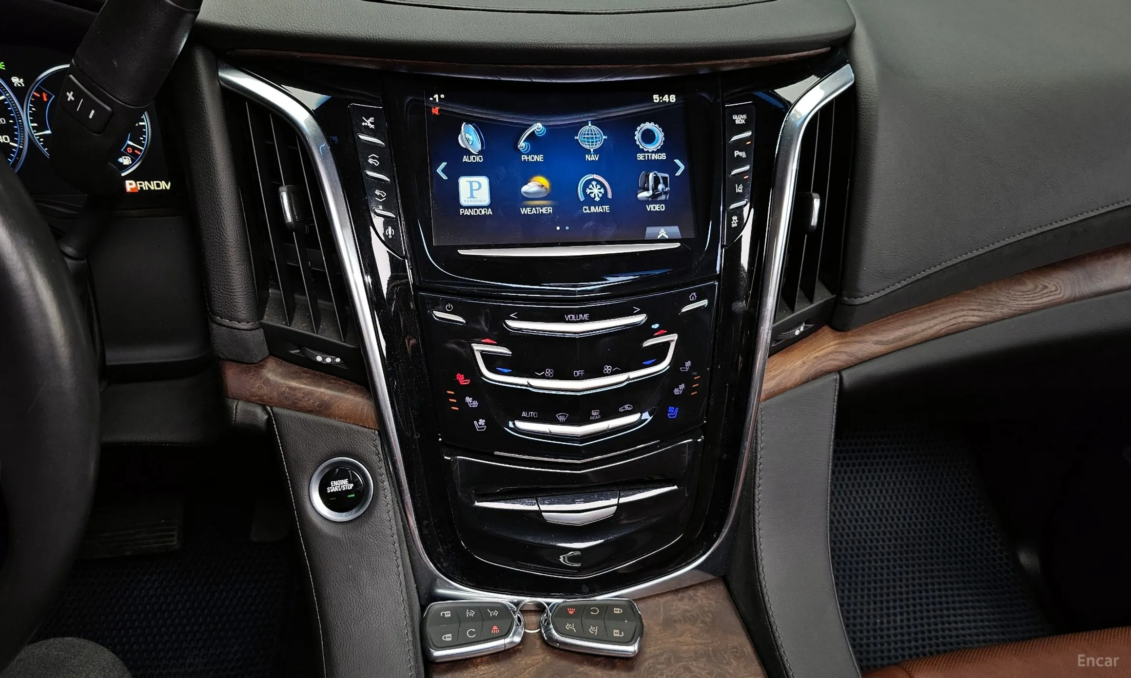 Cadillac Escalade превью 14