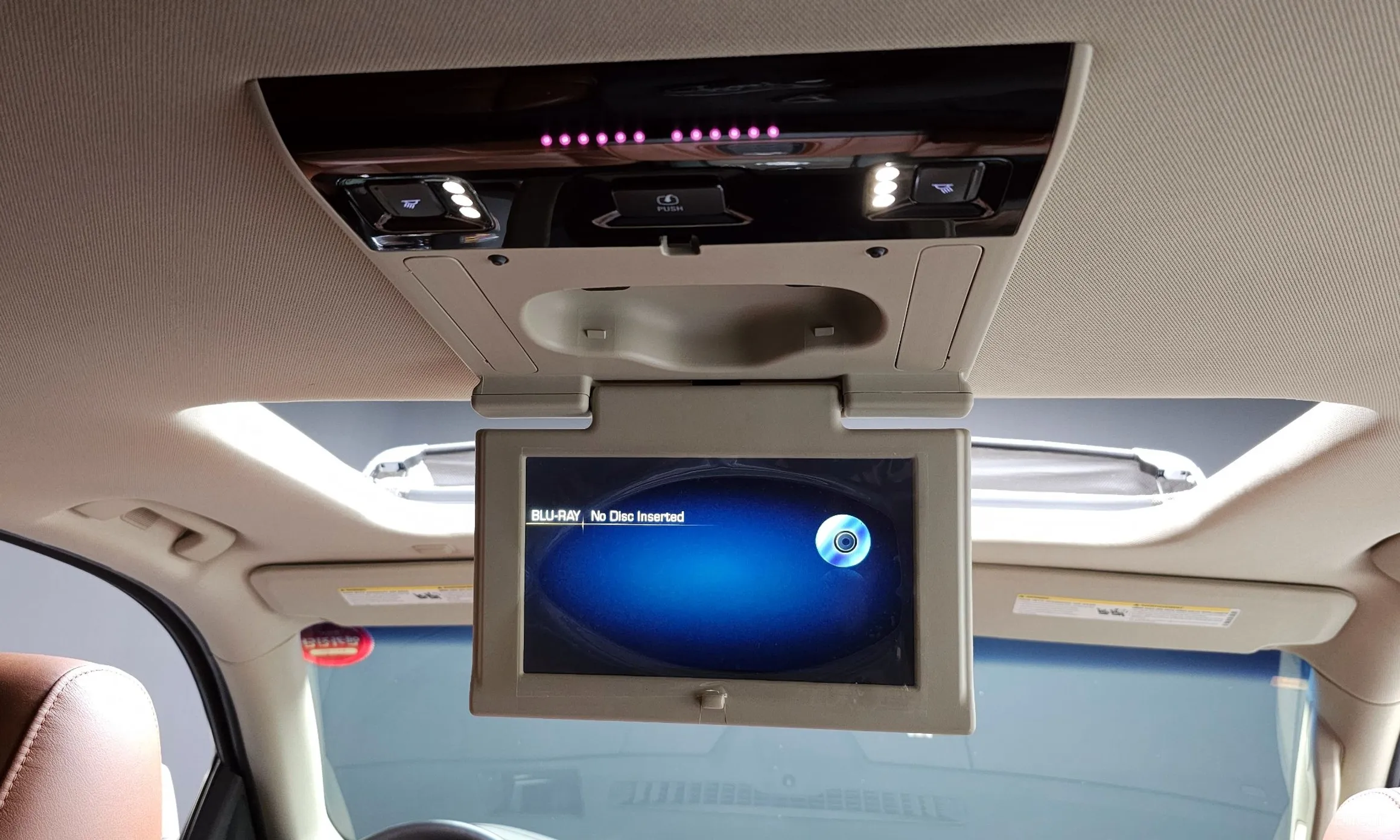 Cadillac Escalade превью 18