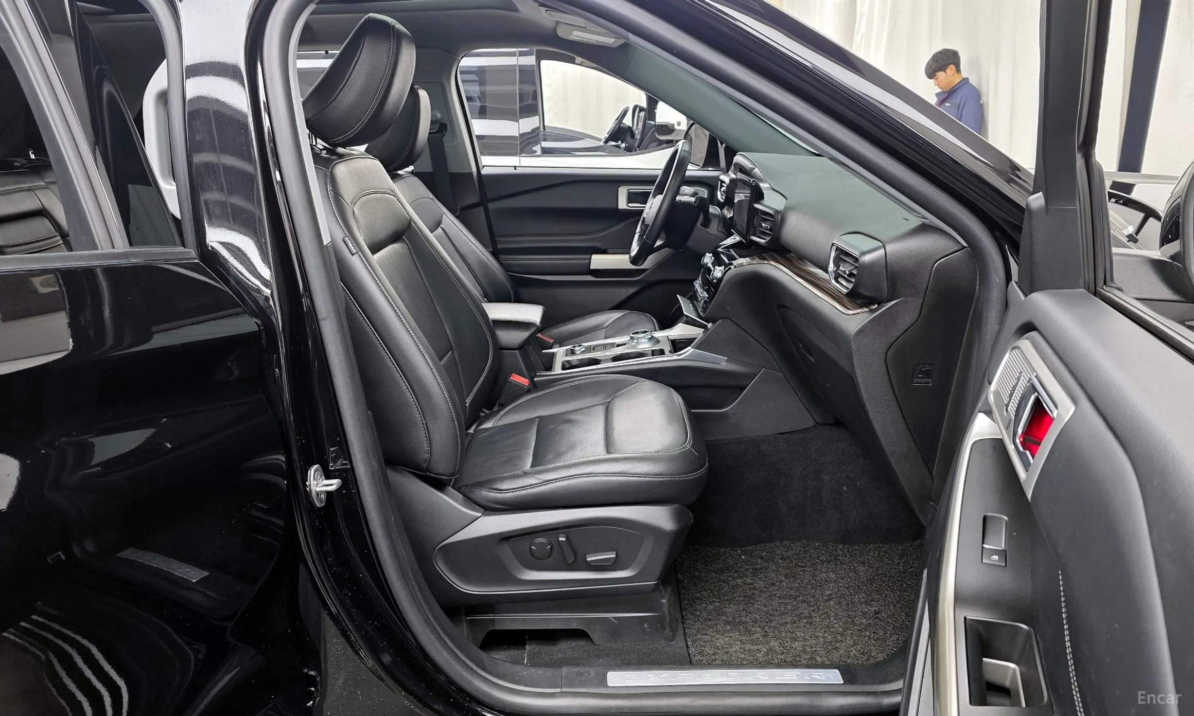 Ford Explorer 6th Generation превью 11