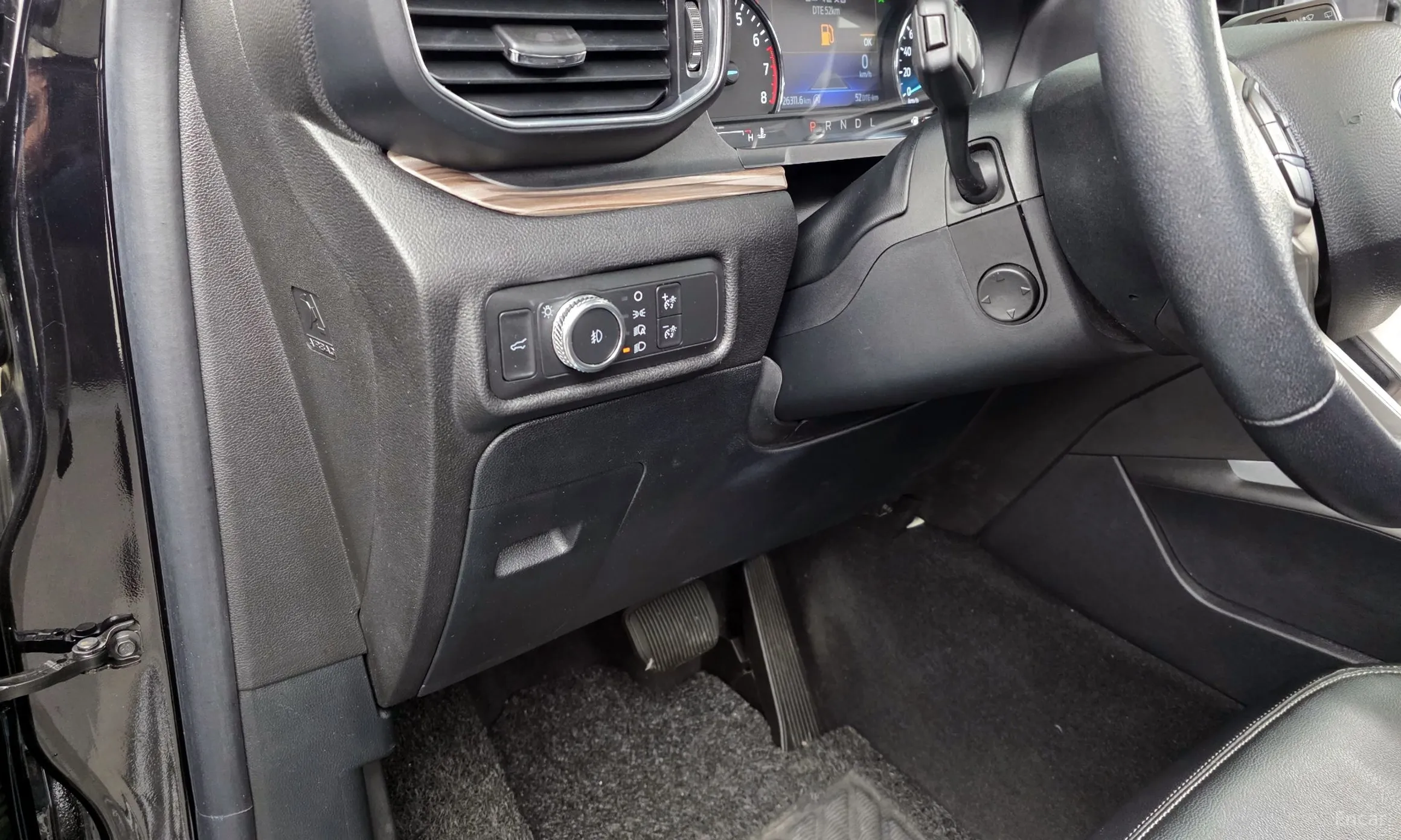 Ford Explorer 6th Generation превью 17