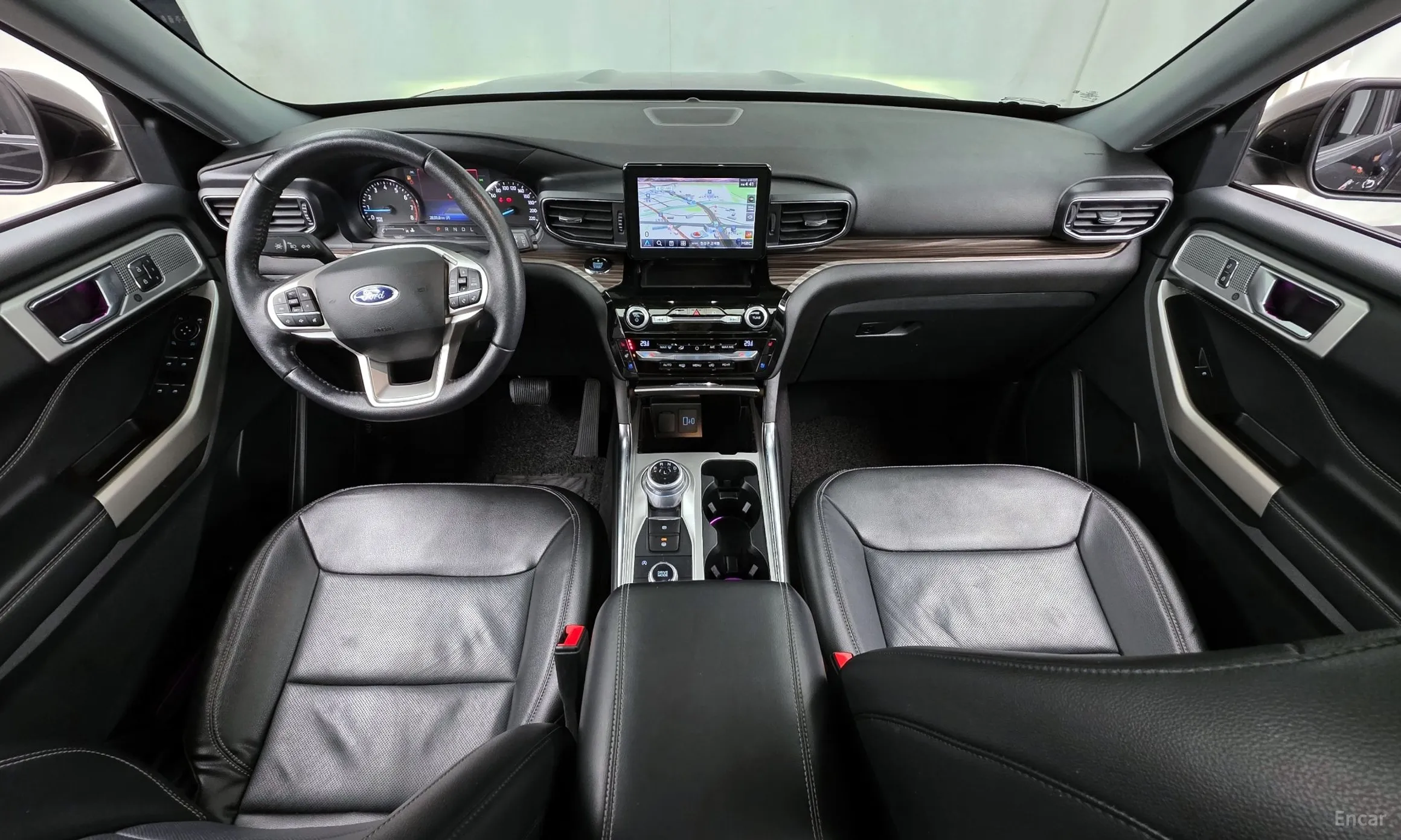 Ford Explorer 6th Generation превью 7