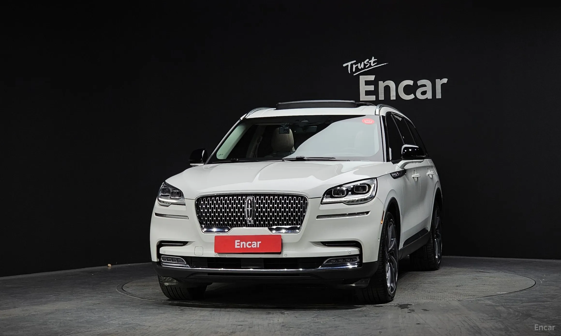 Lincoln Aviator 2nd Generation превью 3