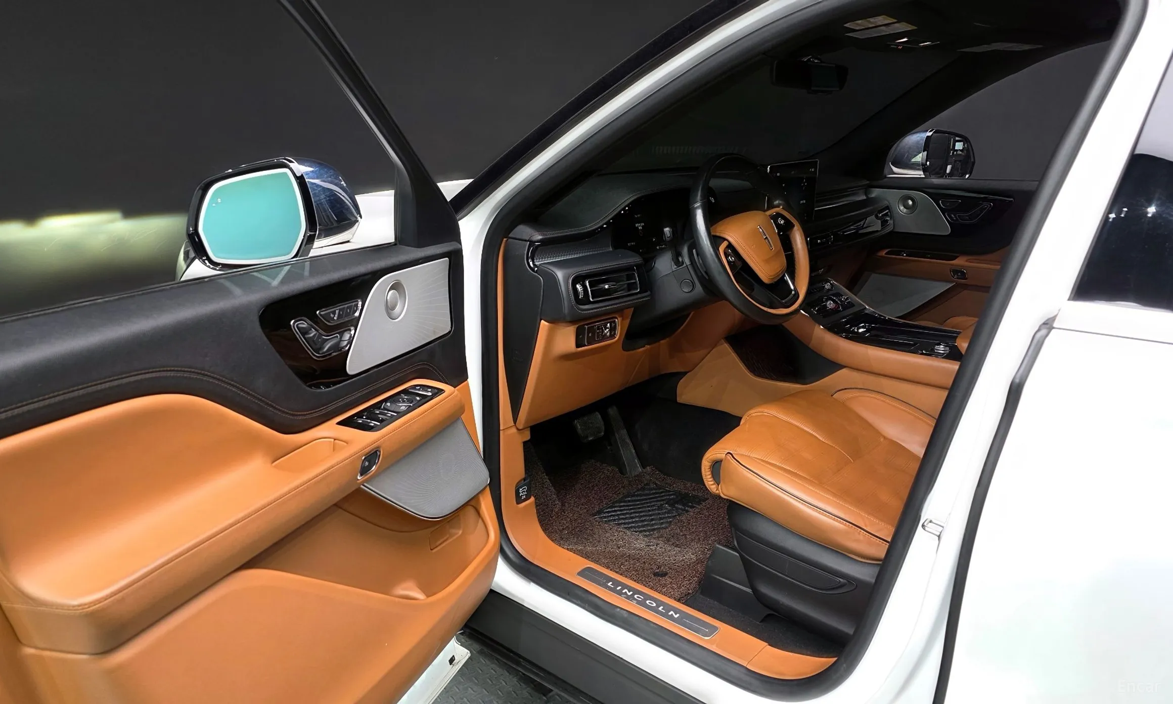 Lincoln Aviator 2nd Generation превью 10