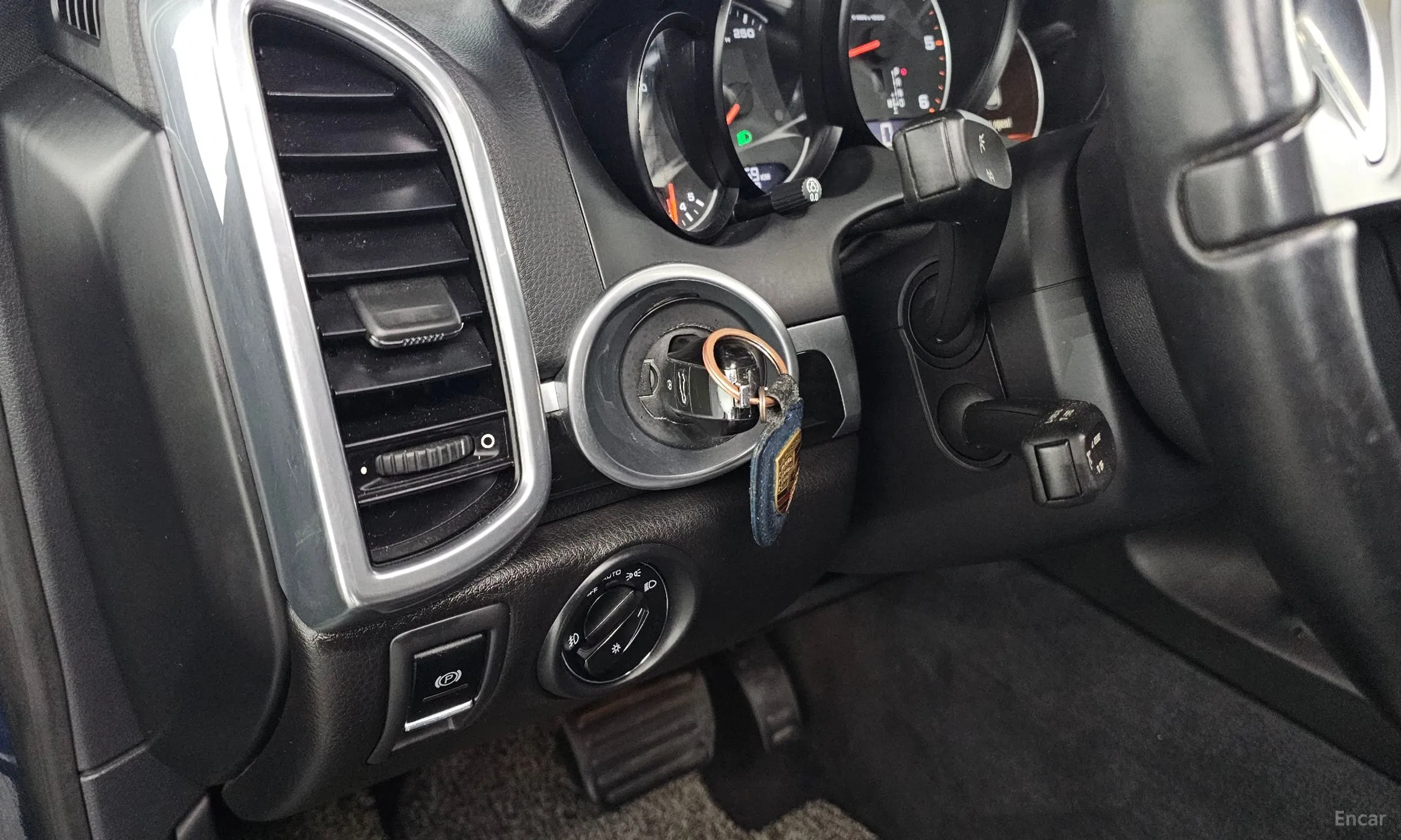 Porsche New Cayenne превью 18