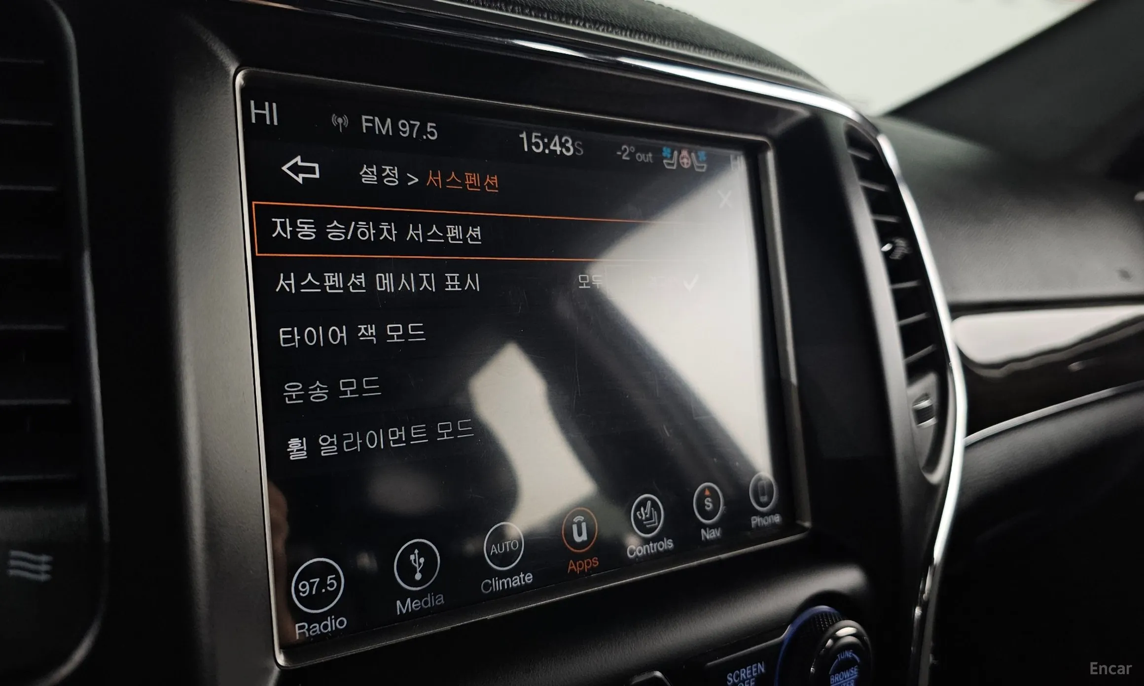 Jeep Grand Cherokee превью 17