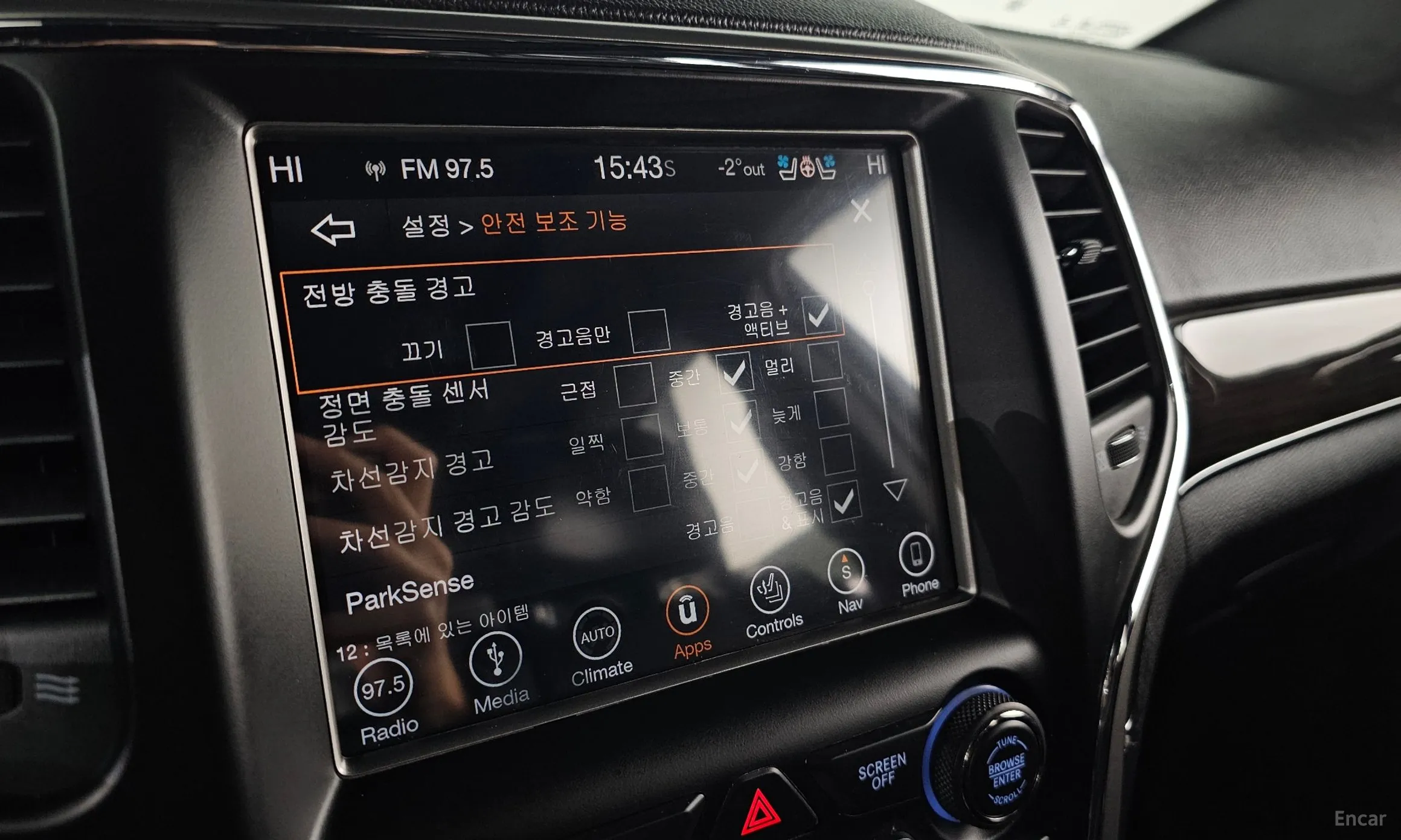 Jeep Grand Cherokee превью 19