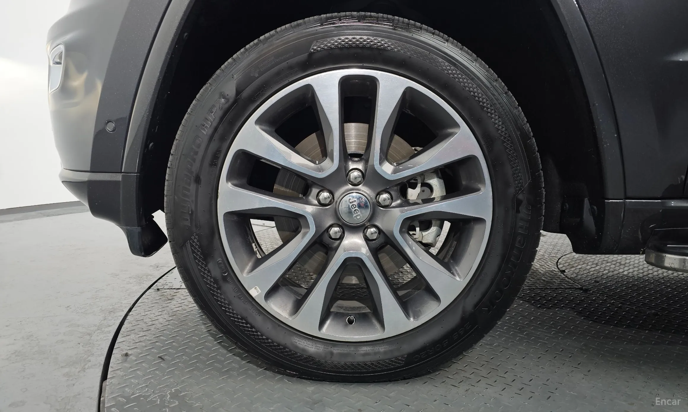 Jeep Grand Cherokee превью 5