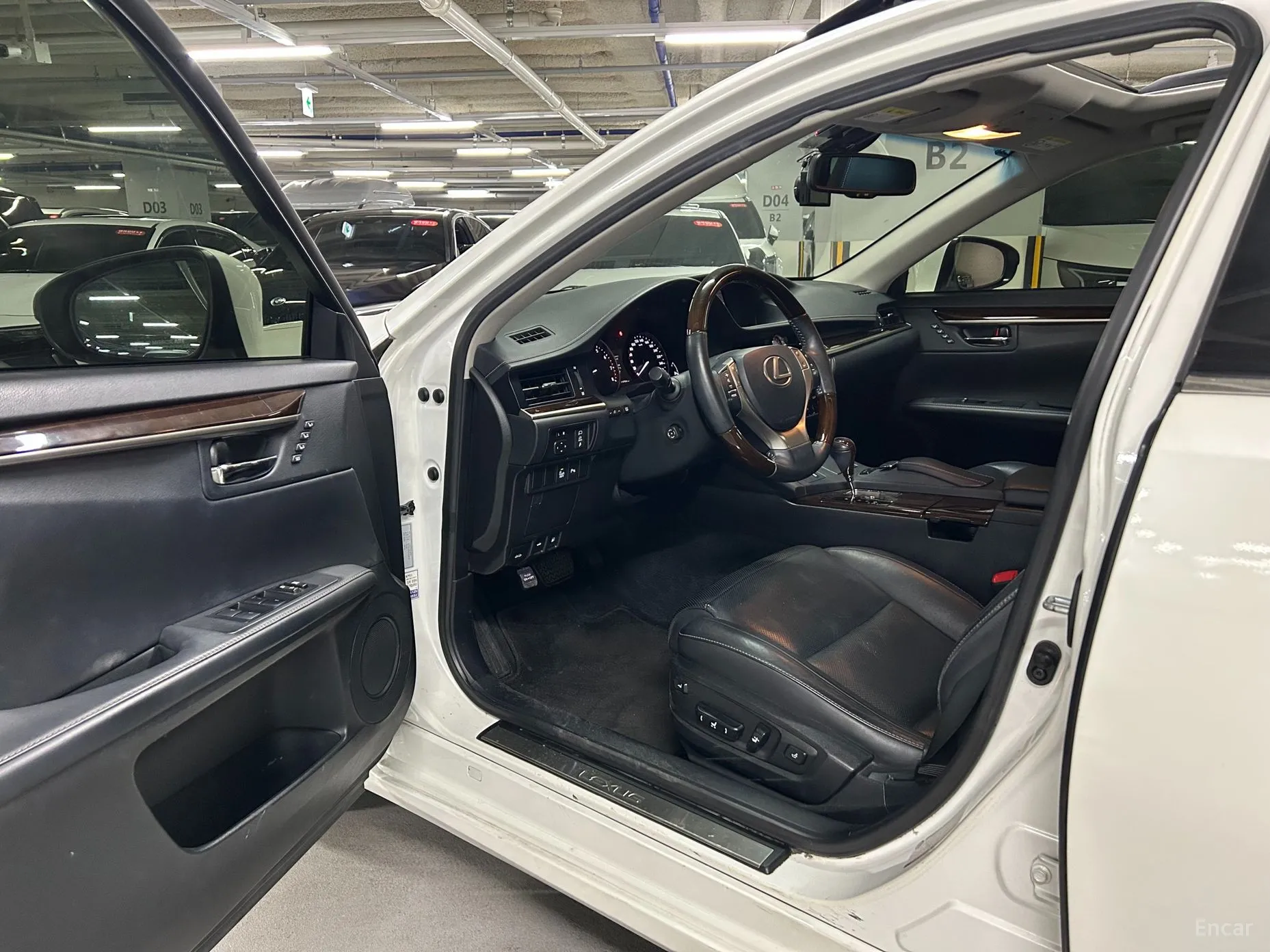 Lexus New ES350 превью 11