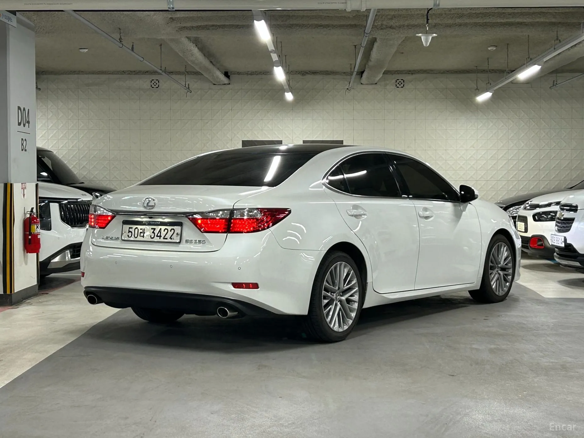 Lexus New ES350