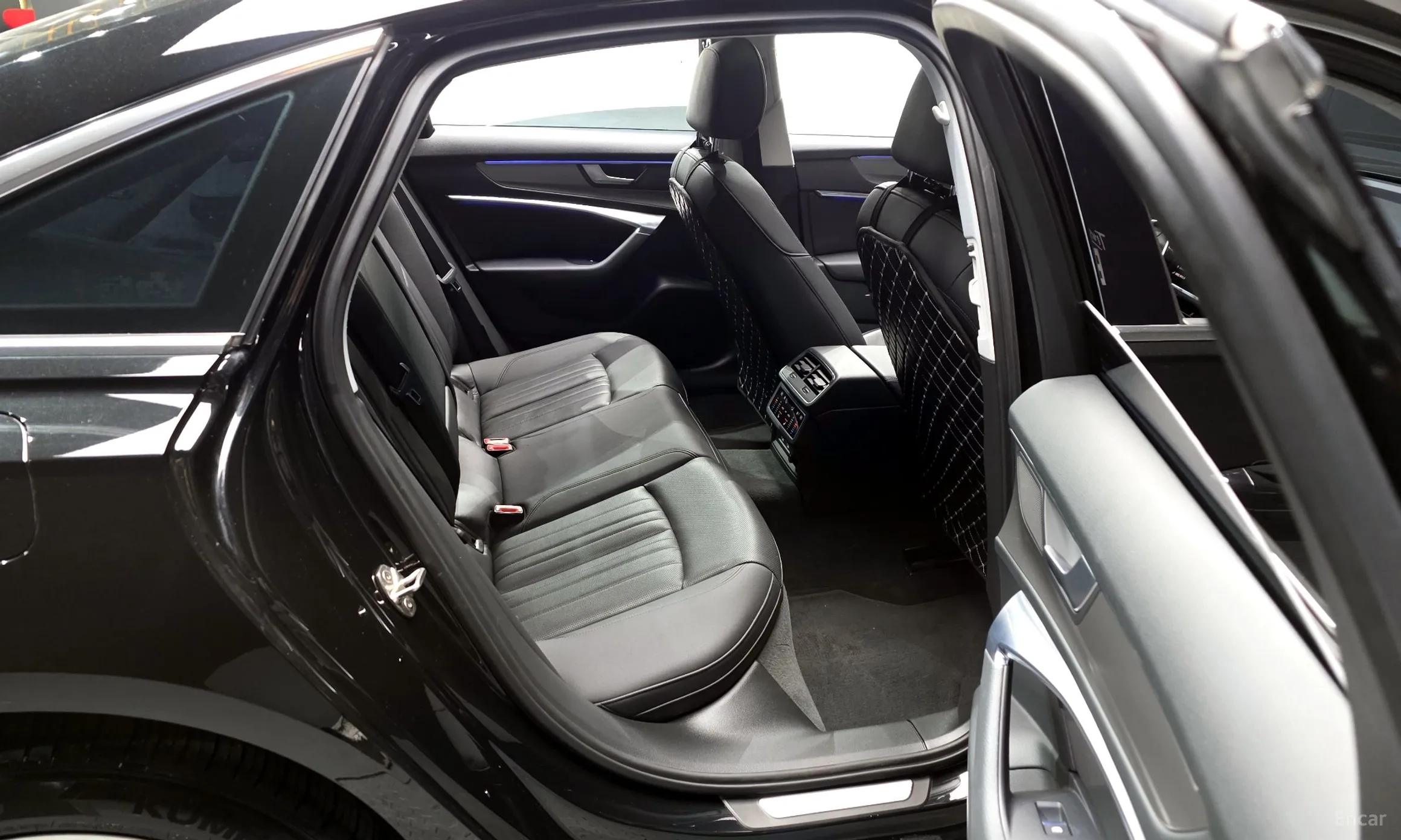 Audi A6 (C8) превью 12