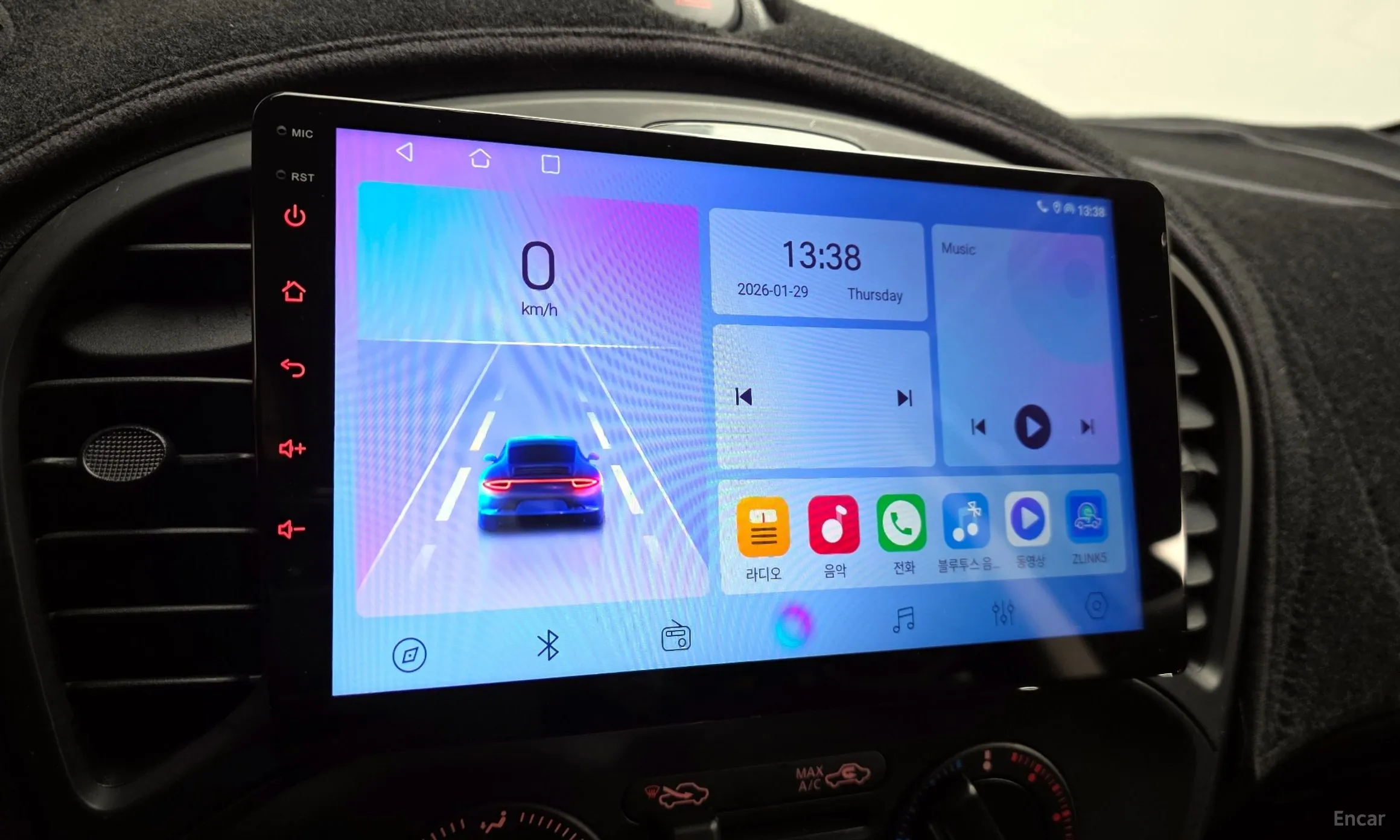 Nissan Juke превью 14